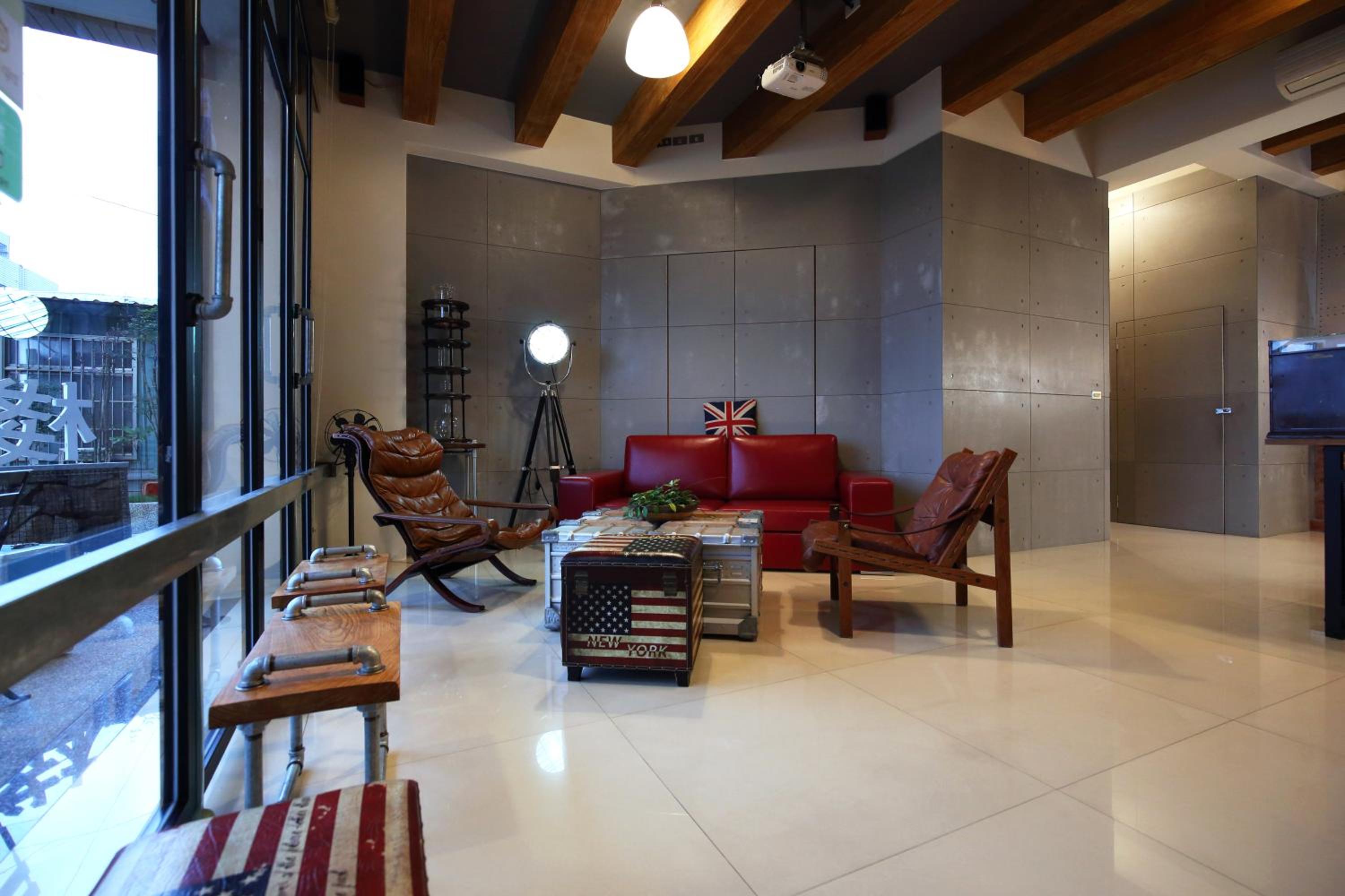 Four-Bedroom House photo 1