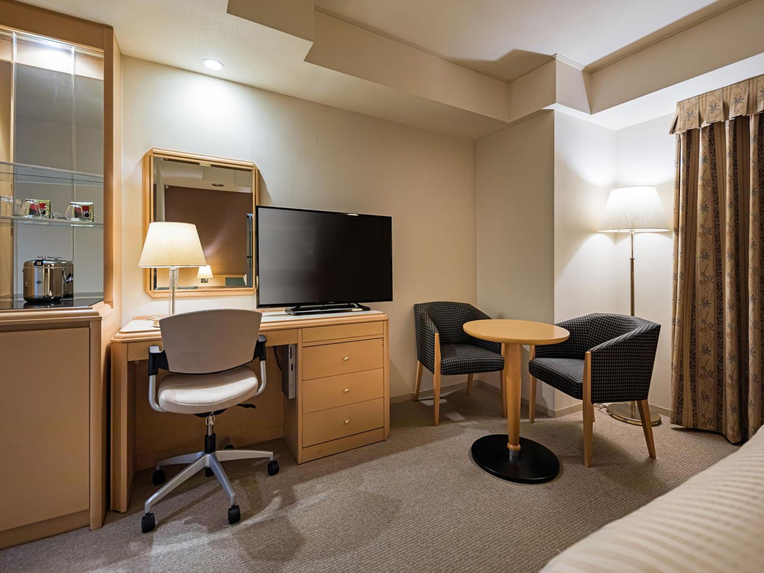 Double Room - Non-Smoking  photo 3