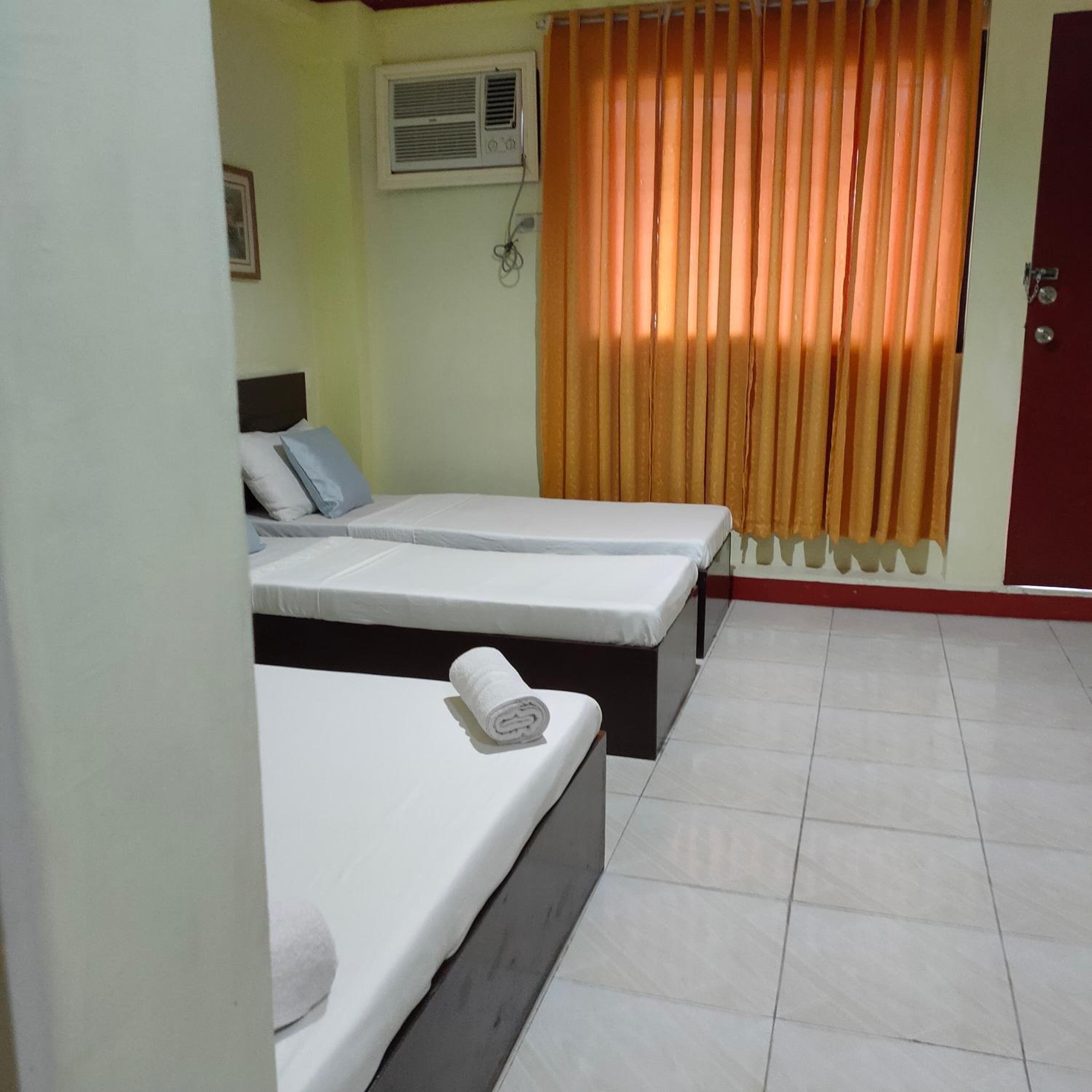 Deluxe Double Room with Balcony photo 3