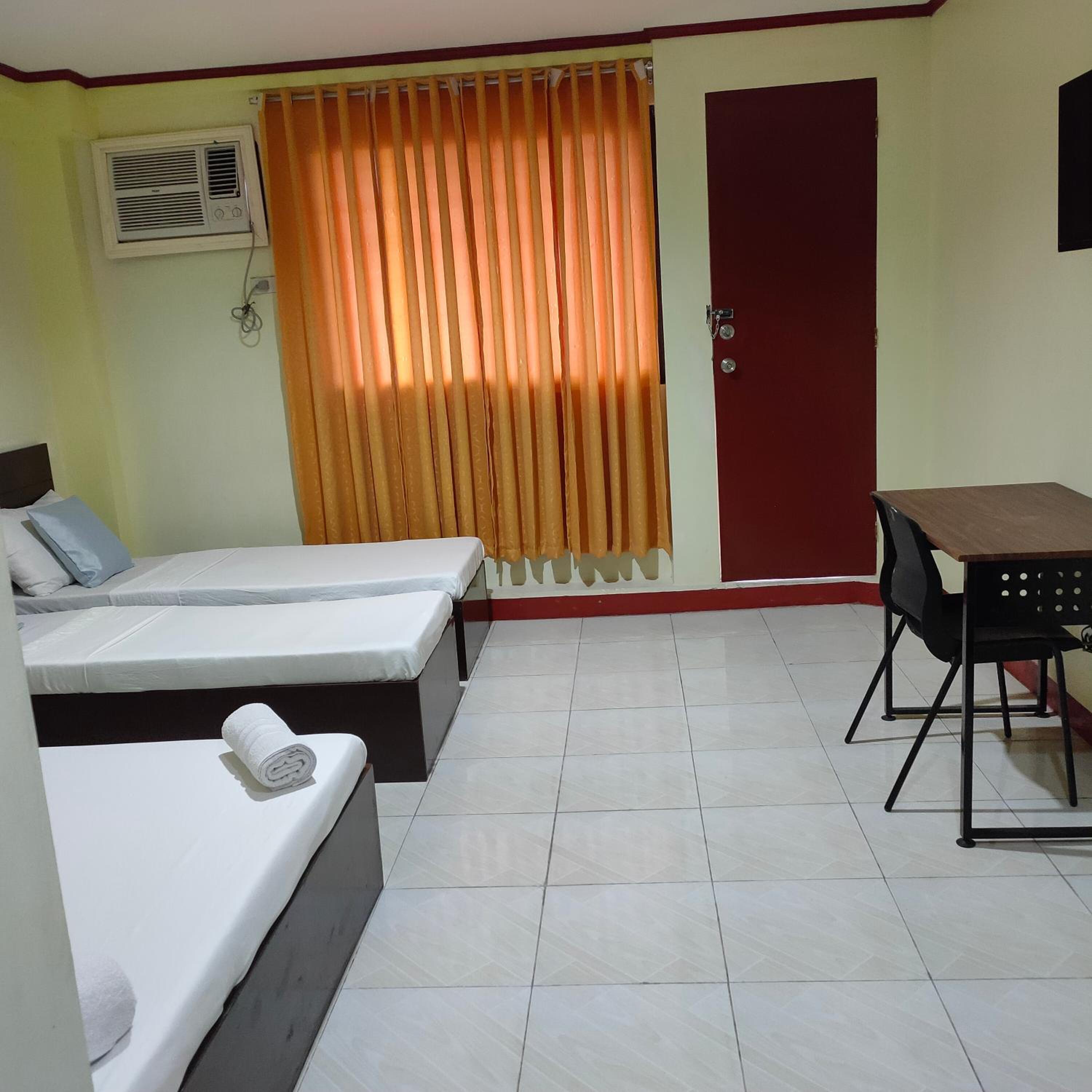 Deluxe Double Room with Balcony photo 1
