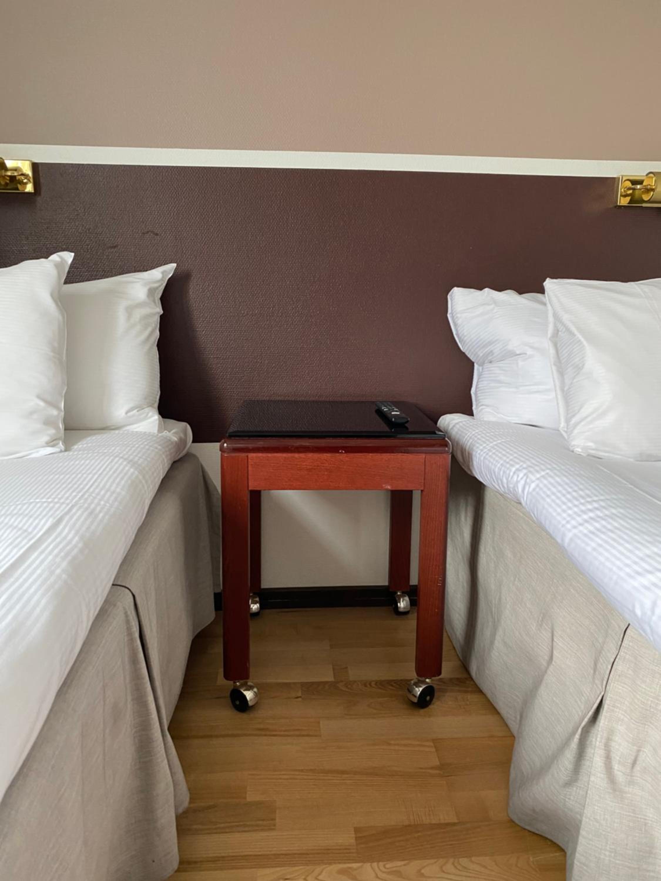 Twin Room (Half Board)