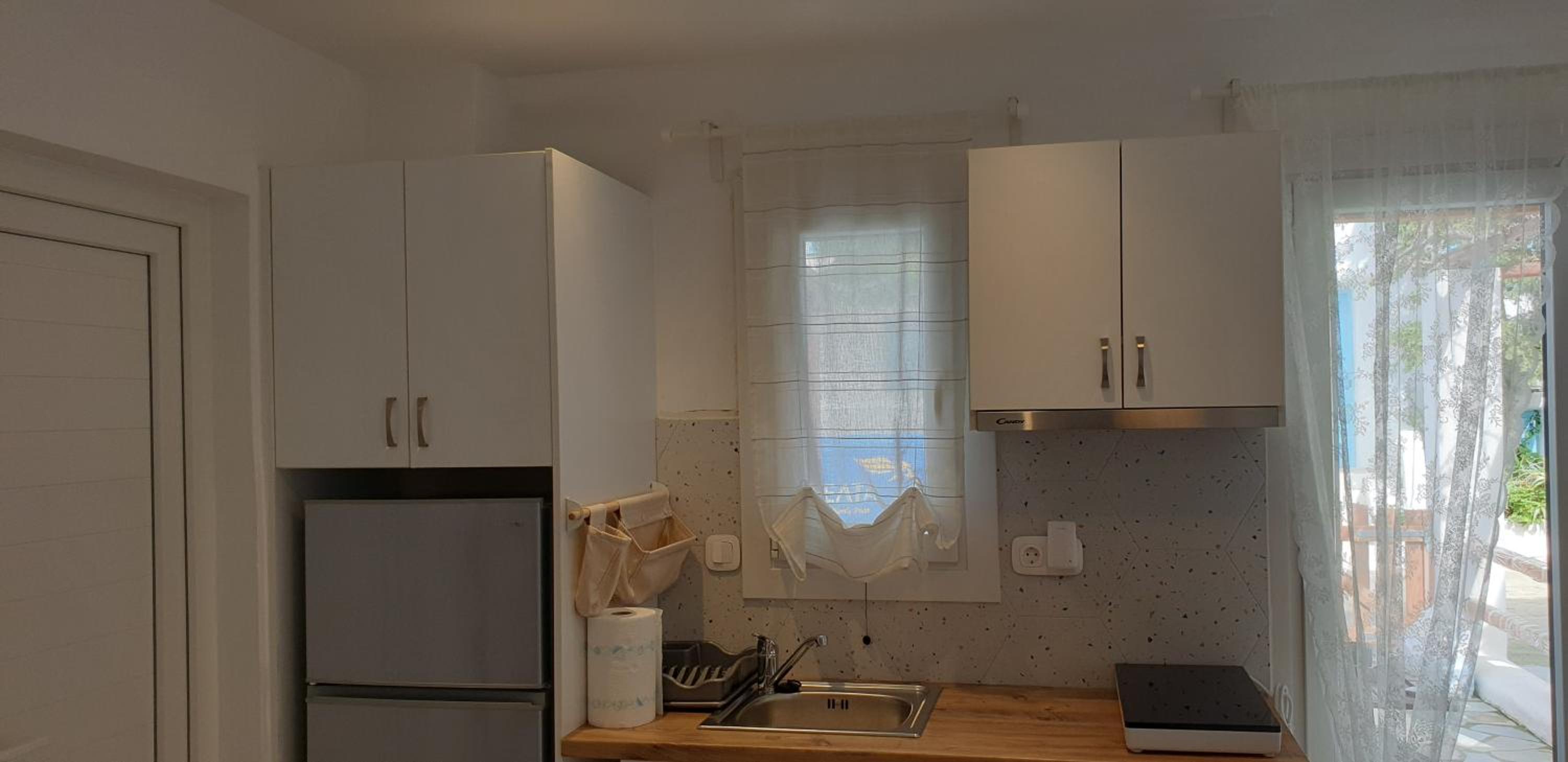Deluxe Studio - Photo 13