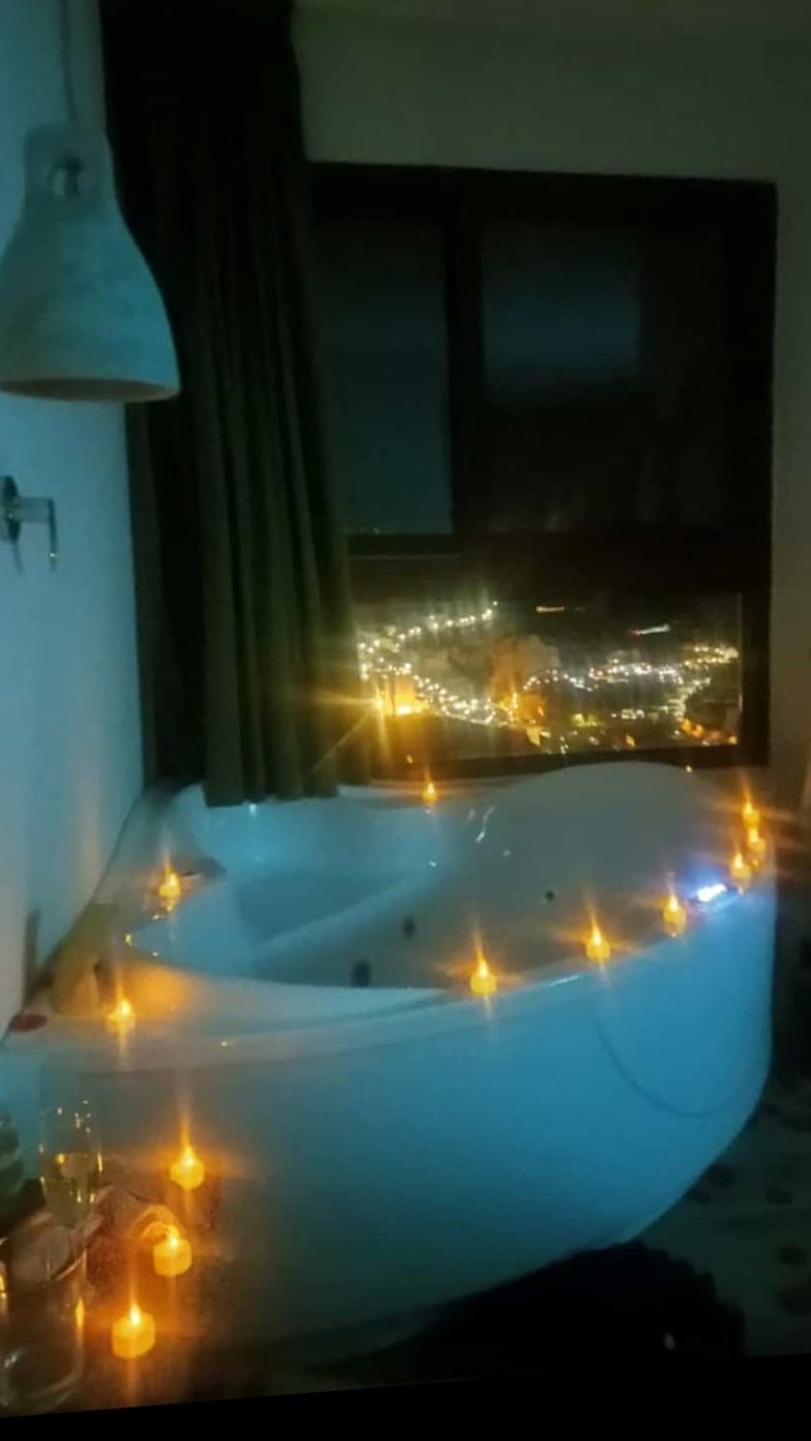 Deluxe Double or Twin Room with Mountain View photo 3