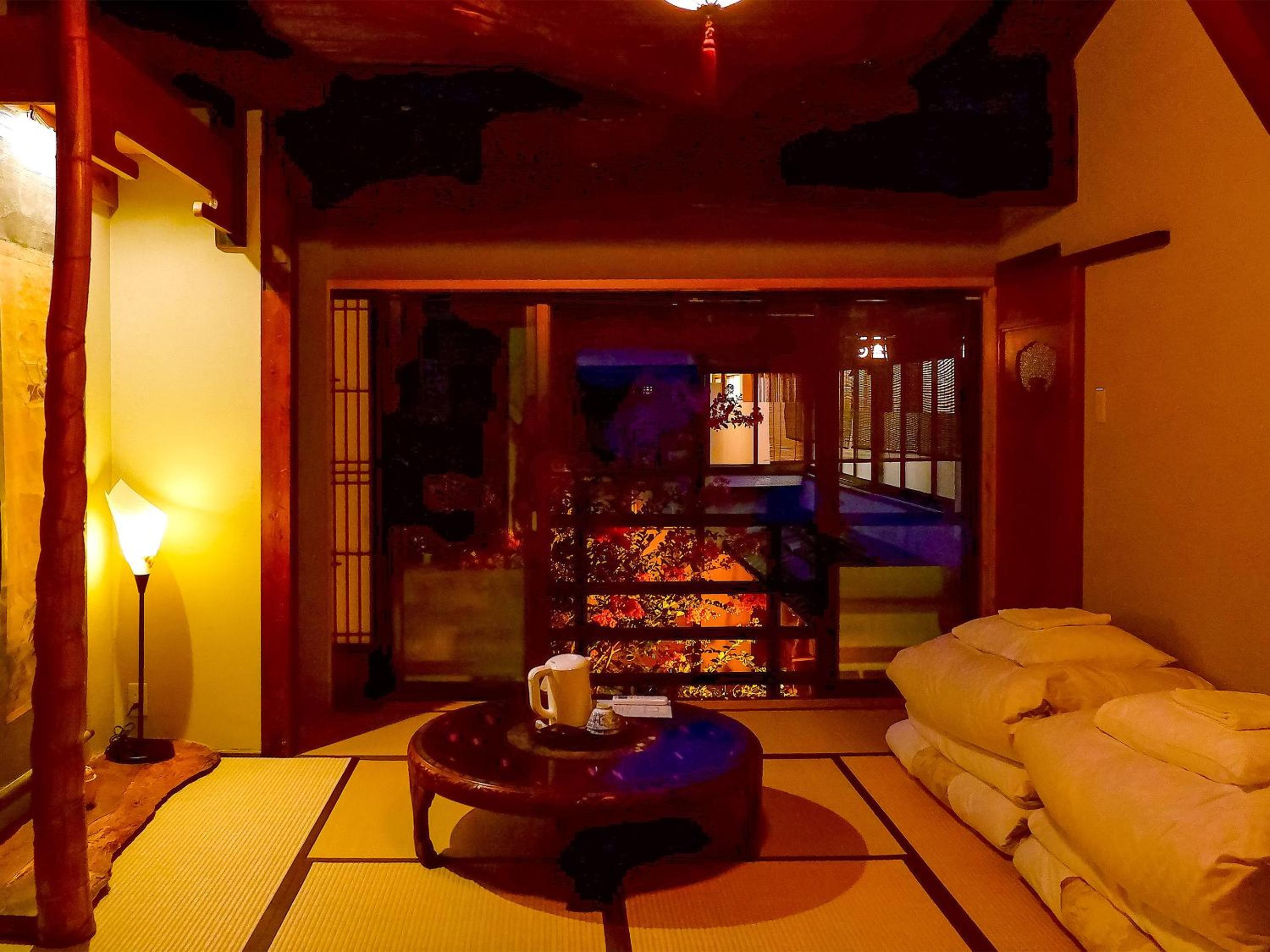 Quadruple Room with Private Bathroom