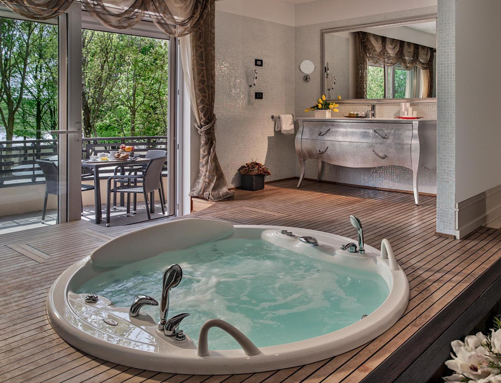 Junior Suite with Terrace - Photo 8