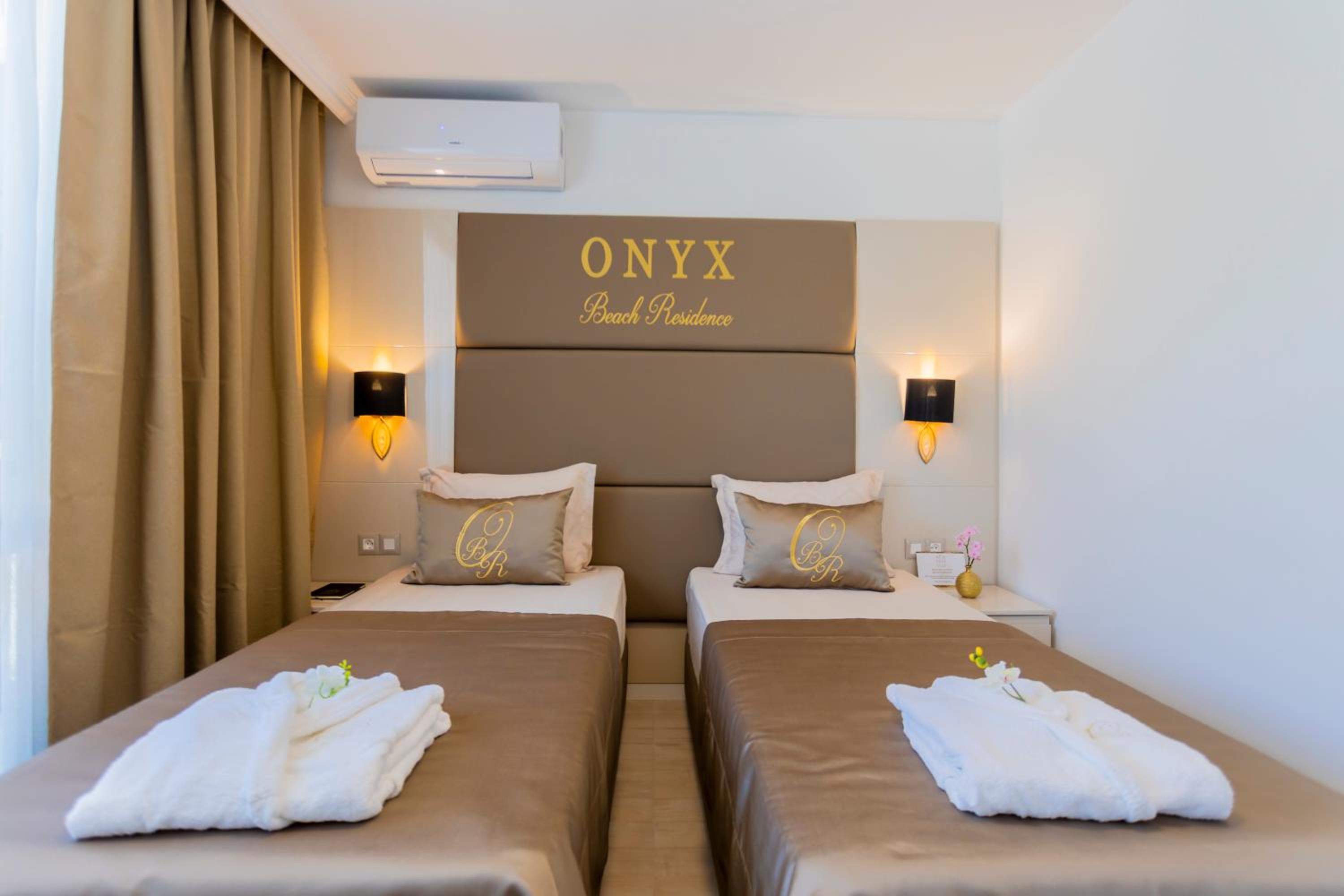 Double or Twin Room - Photo 3