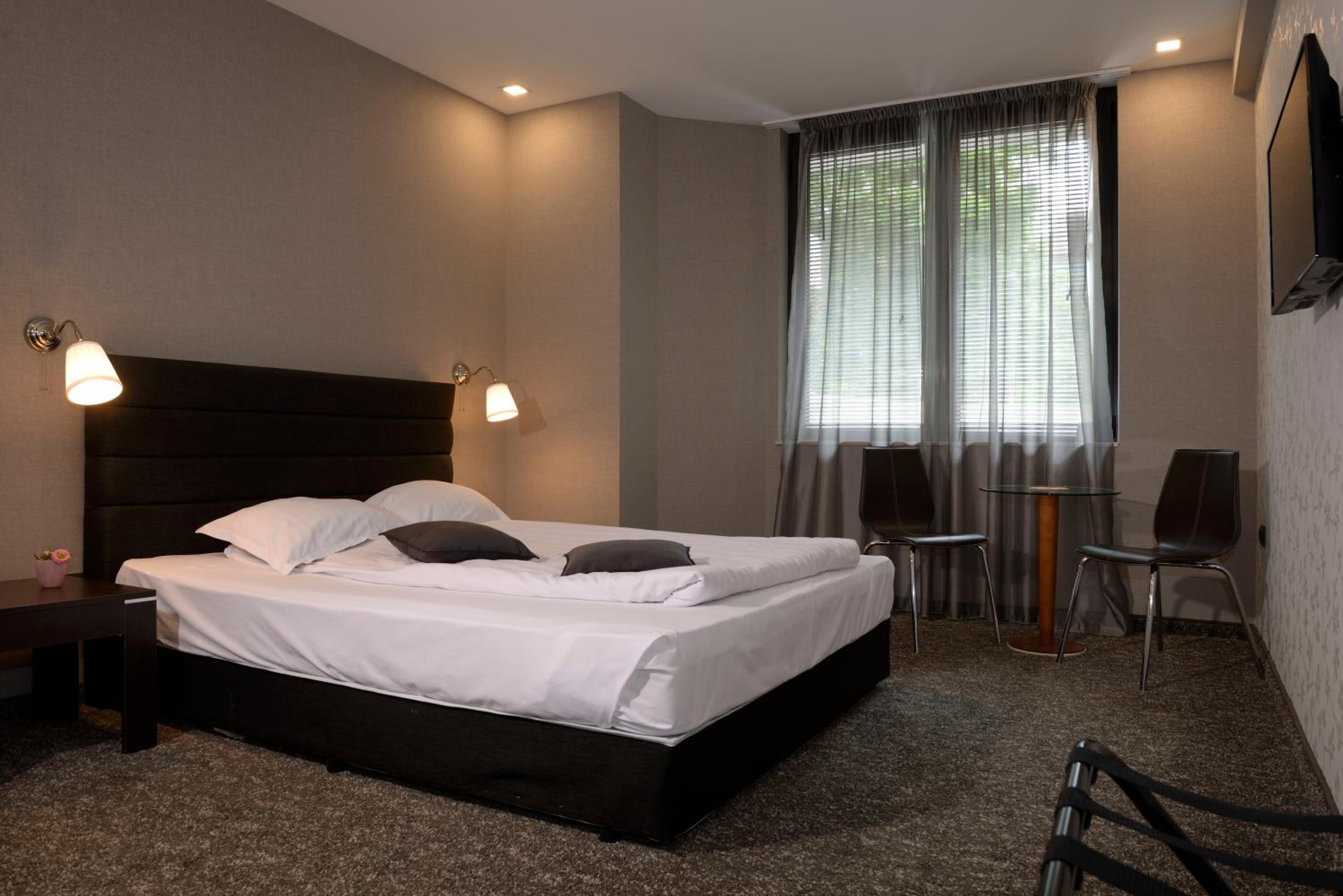 Twin Room without Balcony - Photo 2