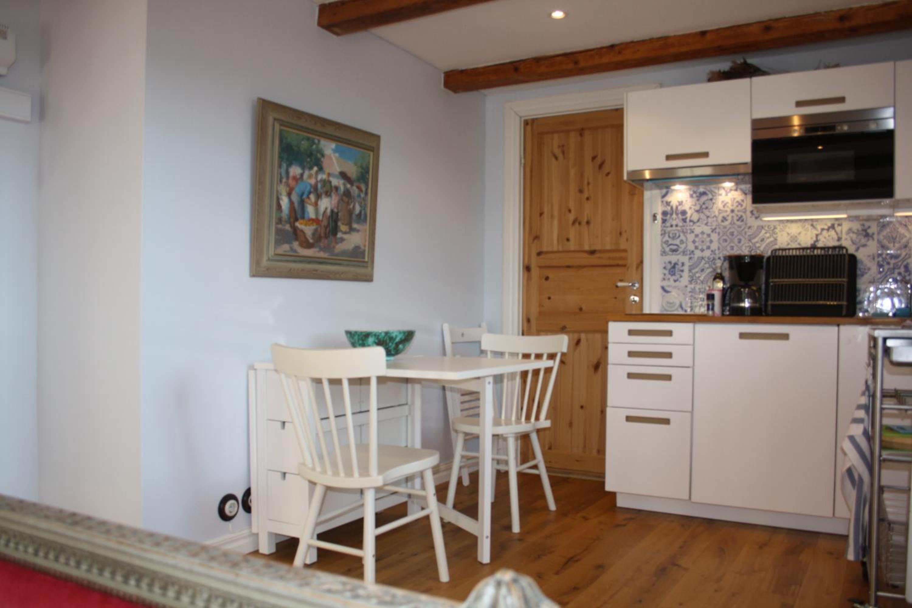 One-Bedroom Apartment - Photo 13