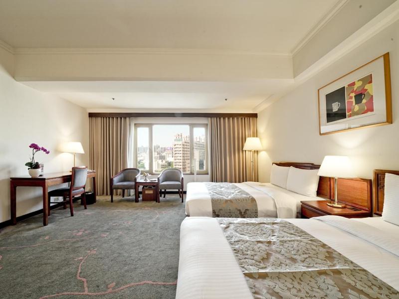Executive Twin Room - Photo 2
