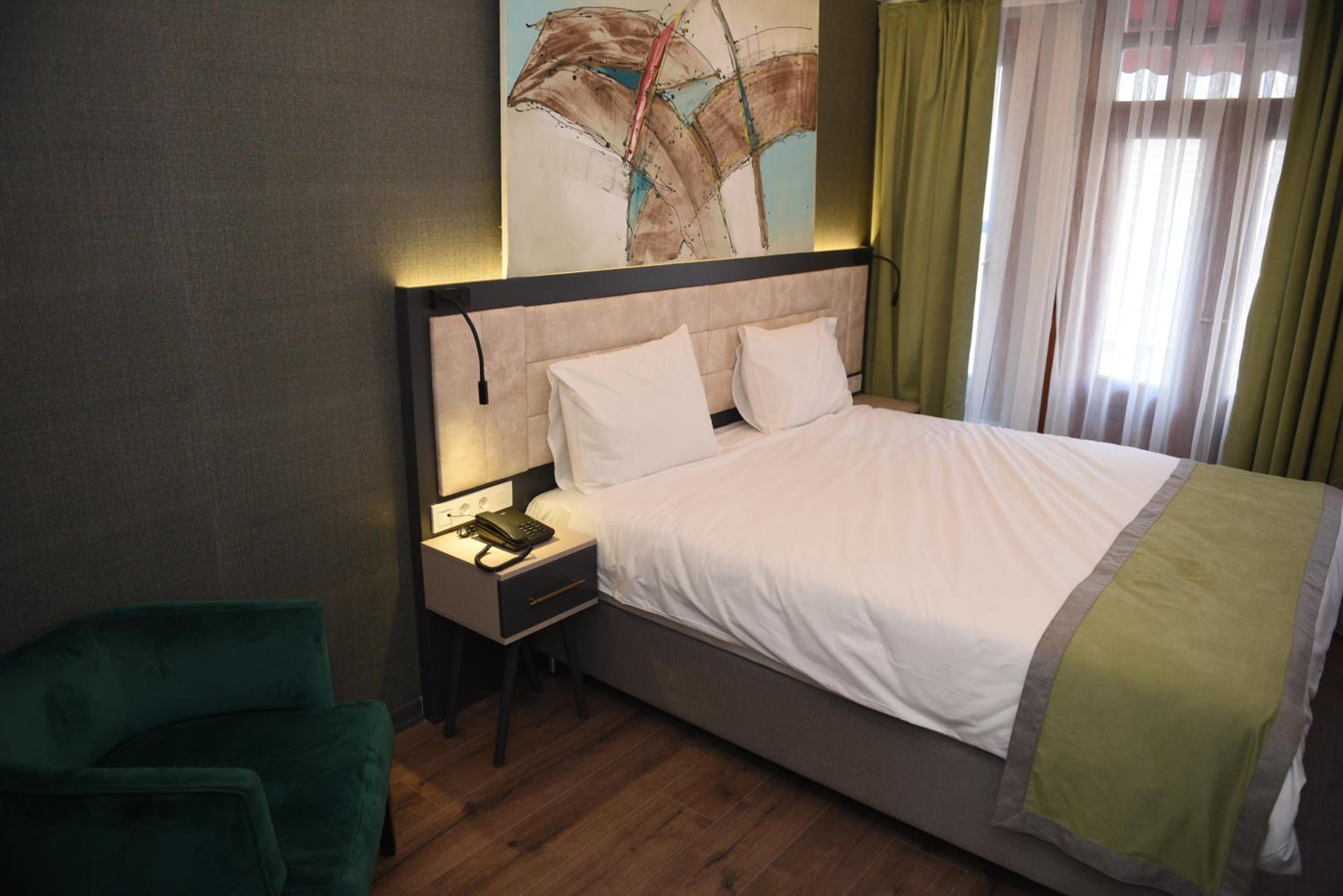 Standard Double Room photo 3