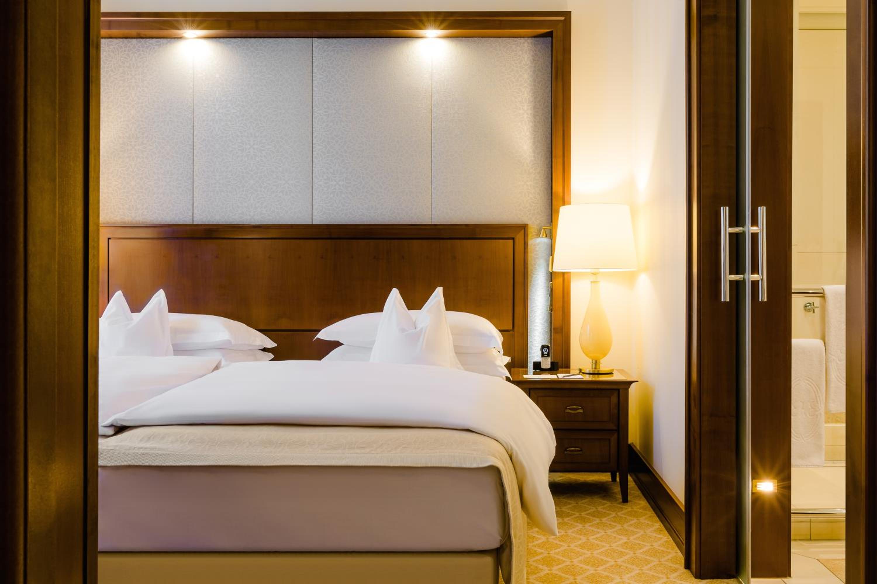 Junior Suite thumbnail 6