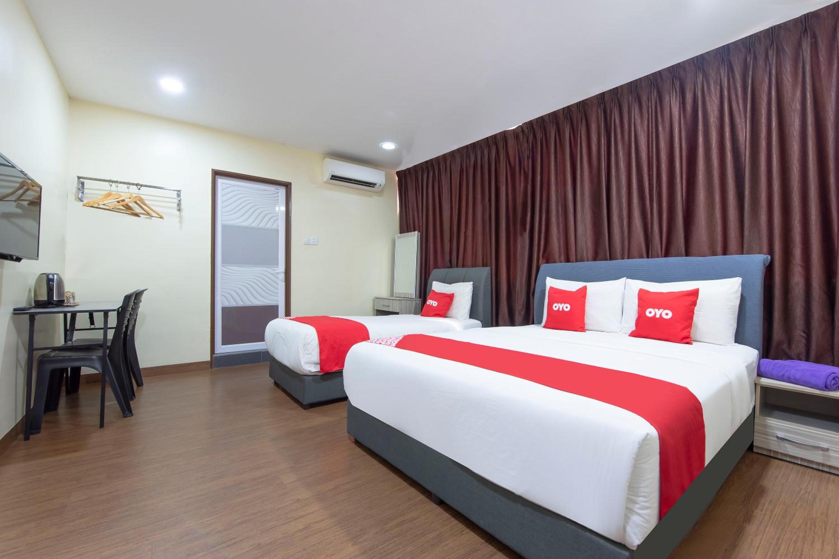 Superior Suite - Photo 2