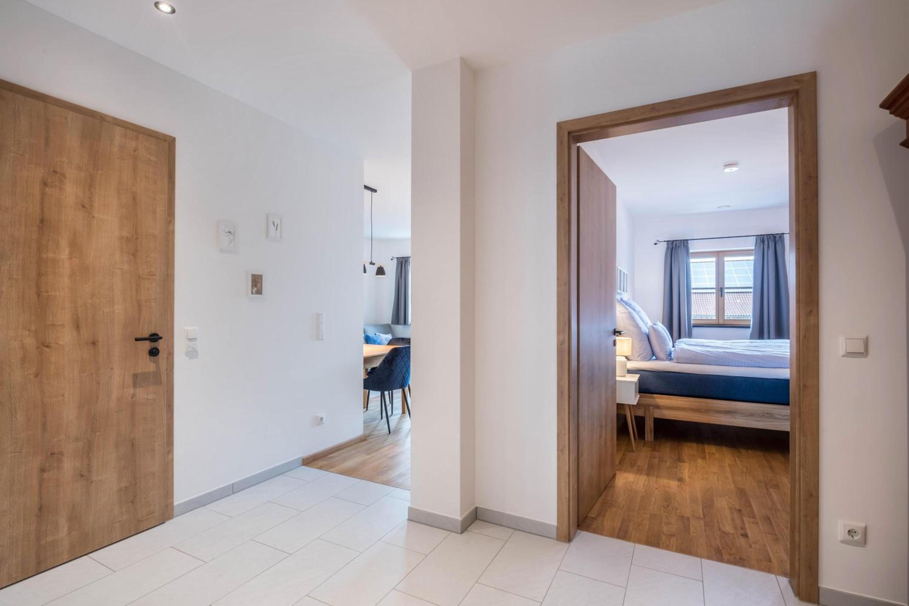 Superior One-Bedroom Apartment with Balcony - Photo 14