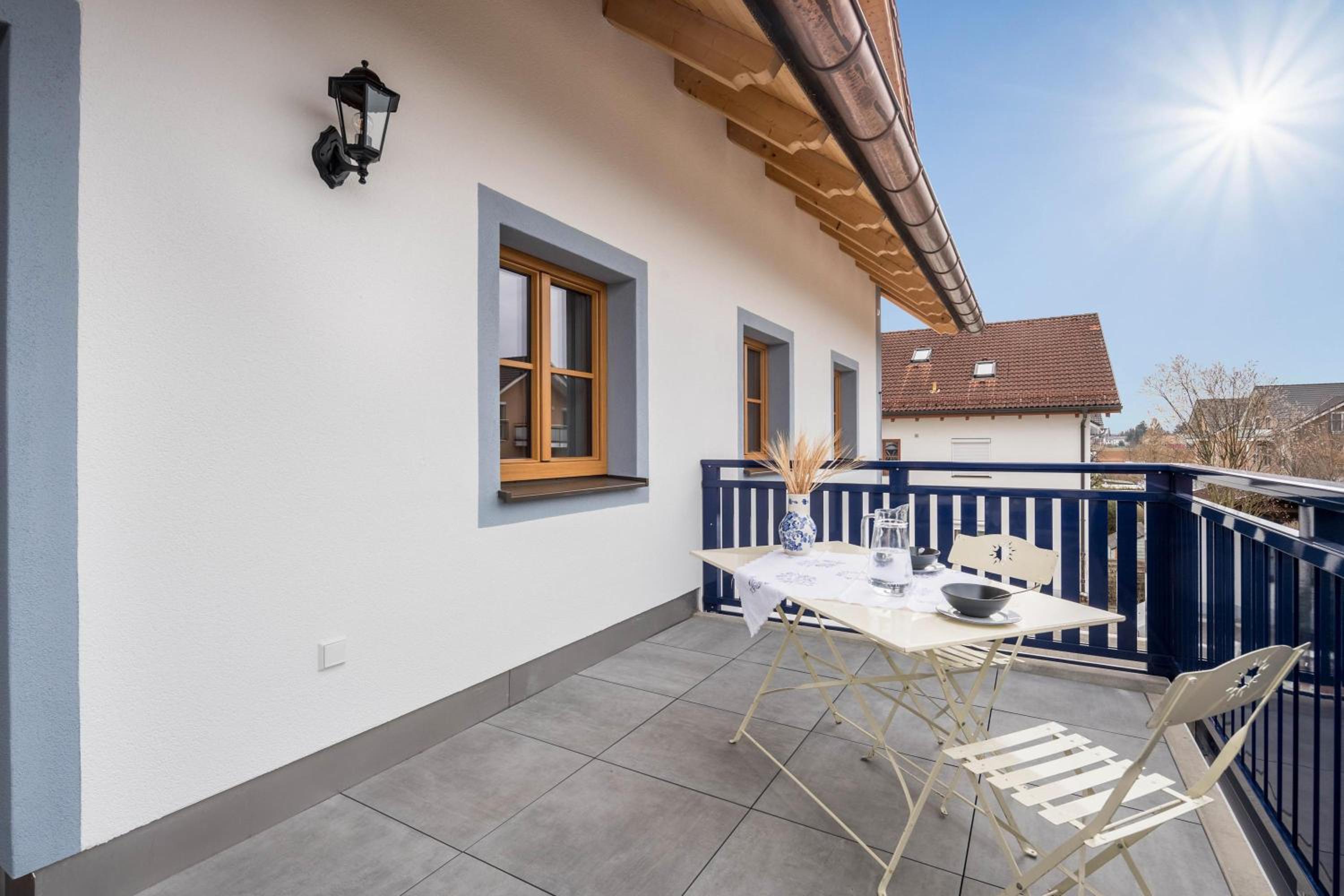 Superior One-Bedroom Apartment with Balcony - Photo 16
