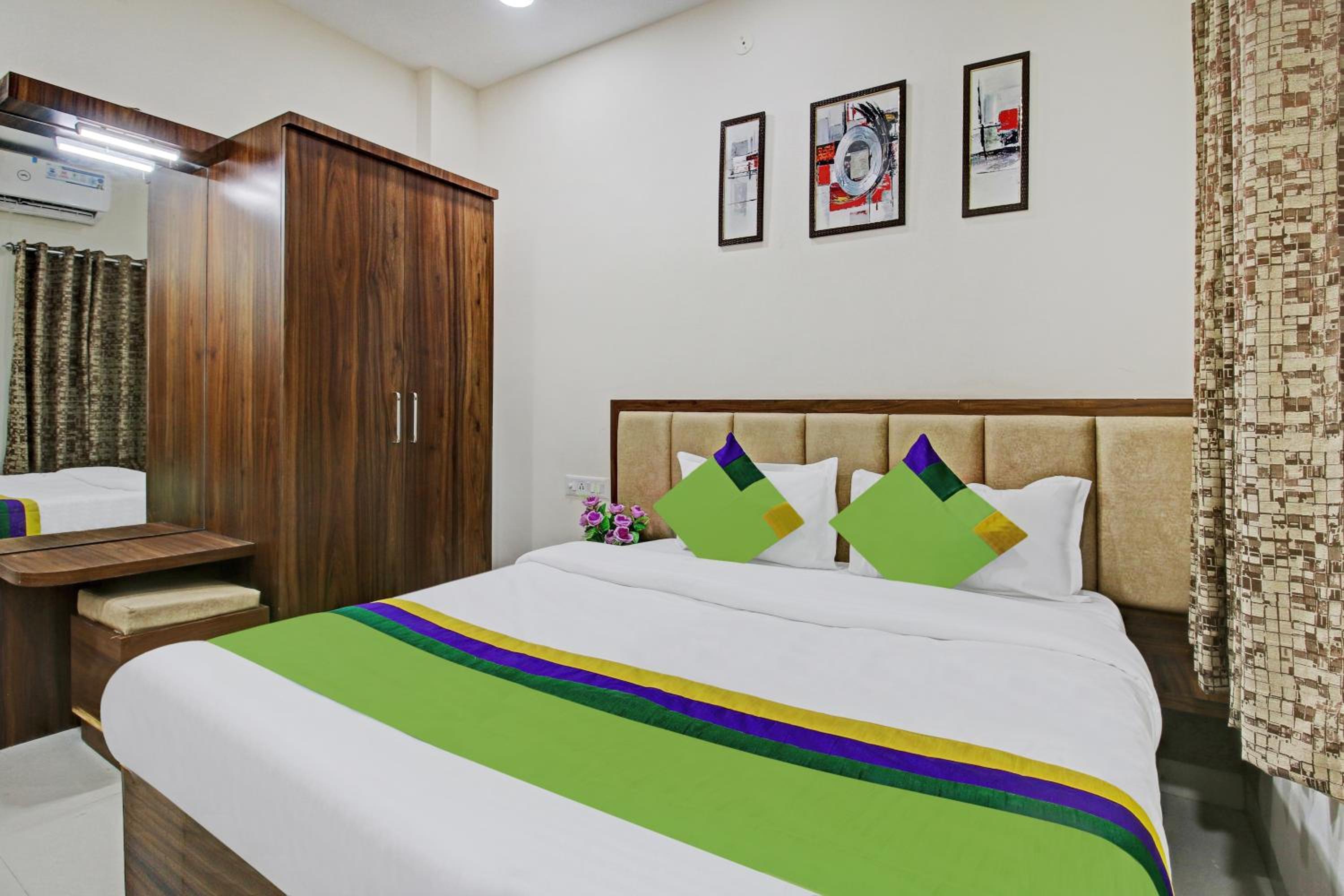 Standard Room - Photo 1