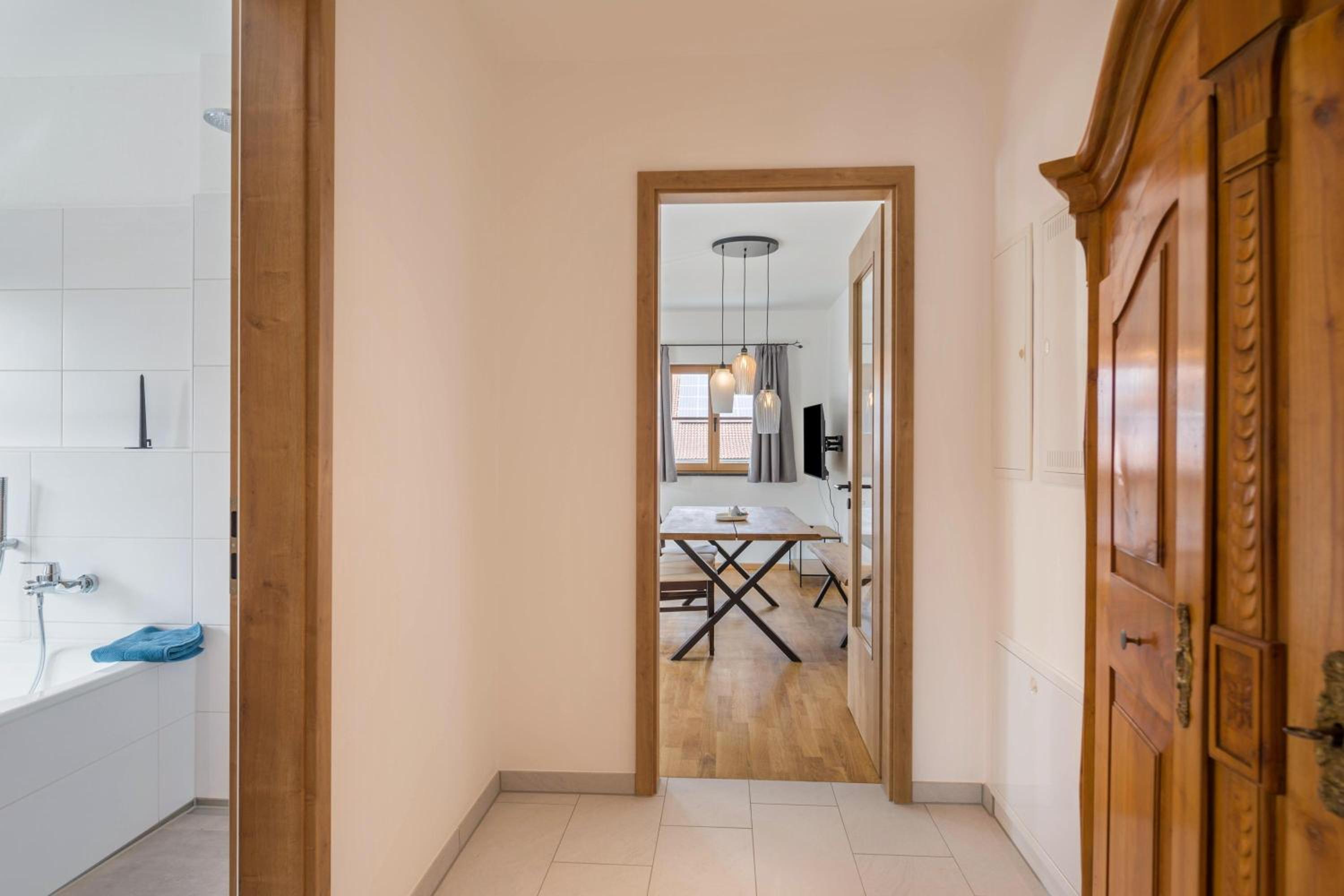 Two-Bedroom Deluxe Apartment with Balcony