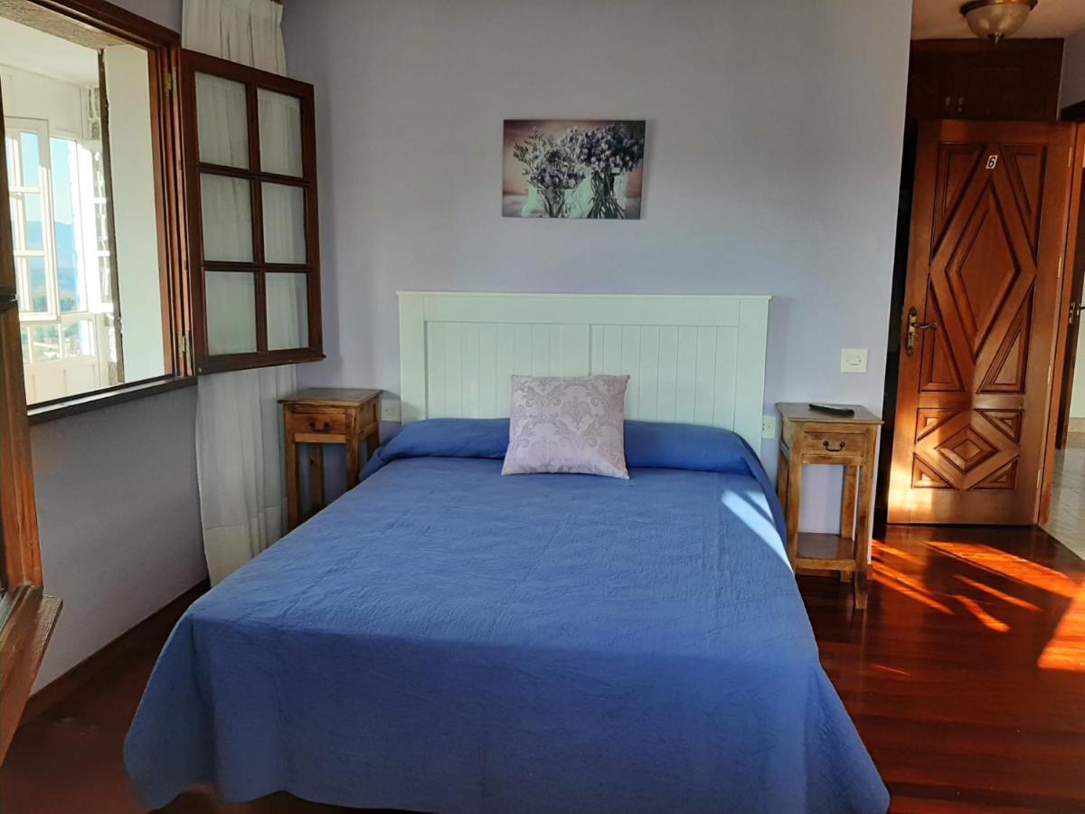 Double Room with Private Bathroom - Photo 2