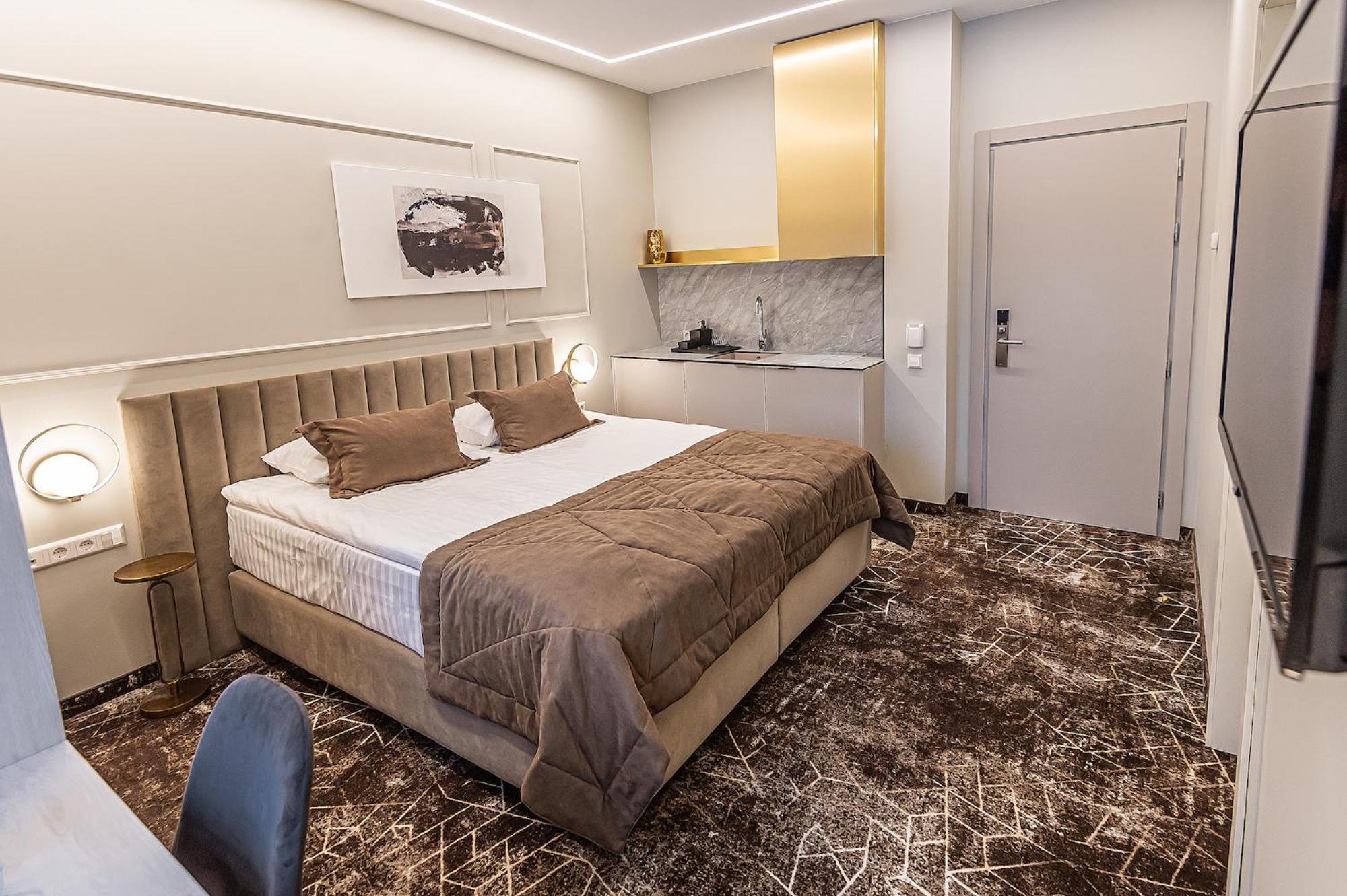 Deluxe Double Room - Photo 1