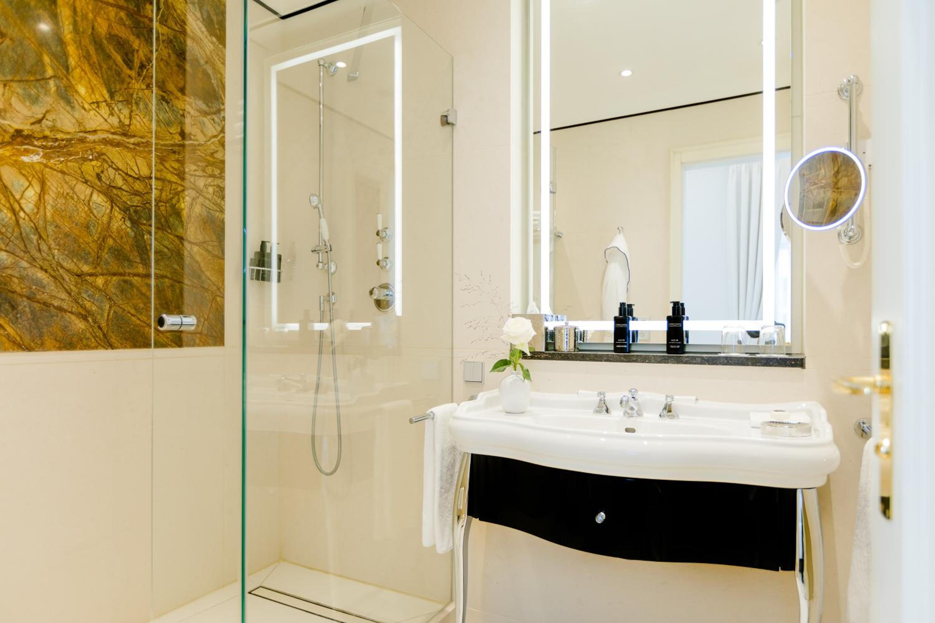 Grand Superior Double Room