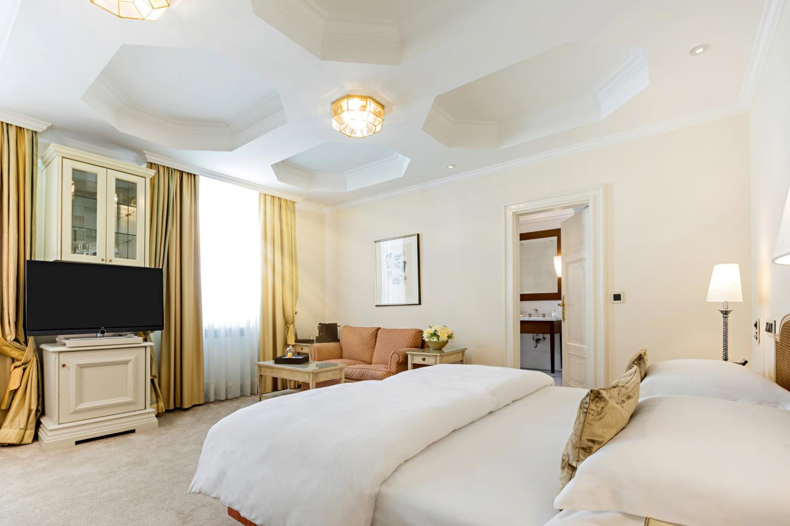 Classic Double or Twin Room