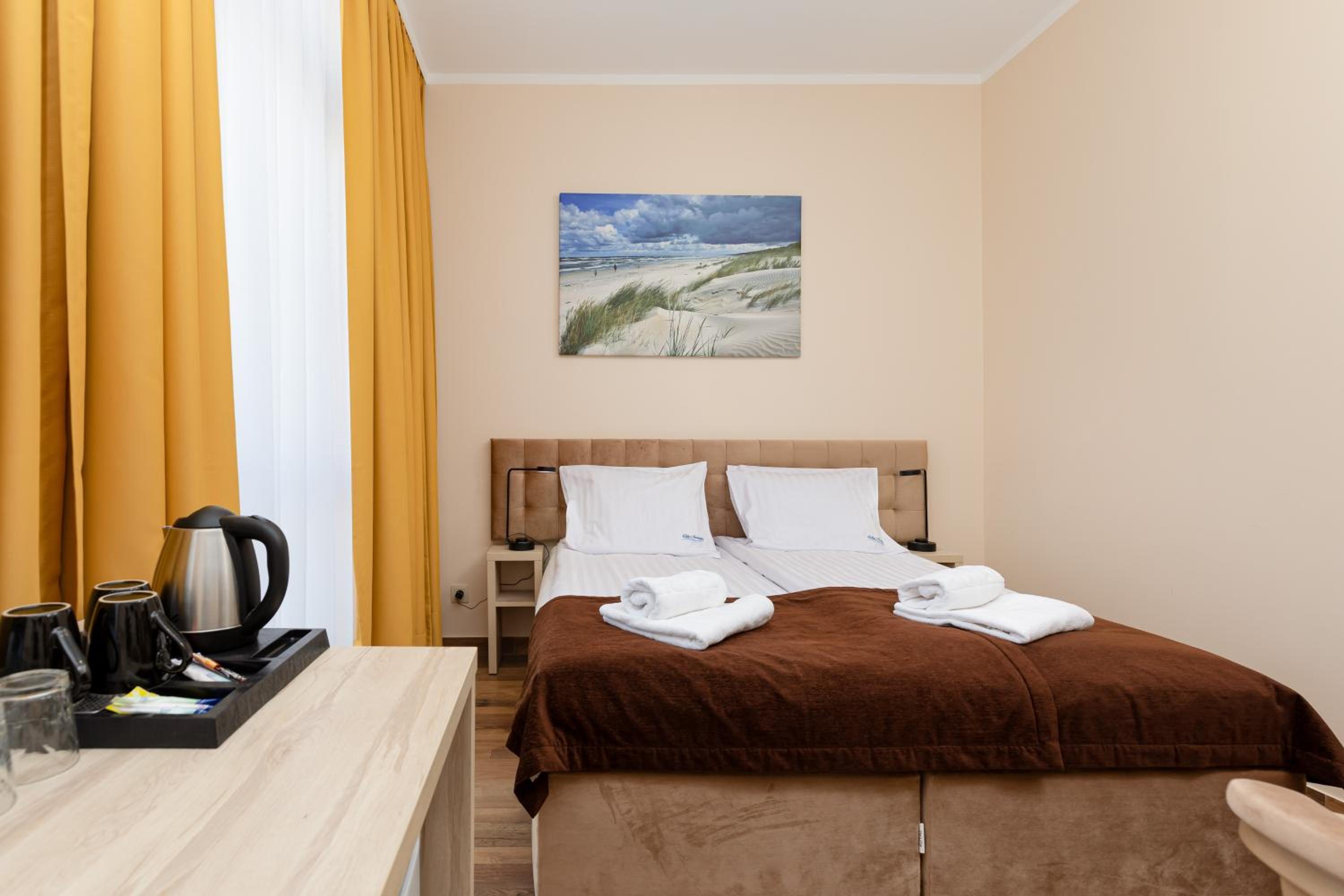 Triple Room with Balcony - Photo 7