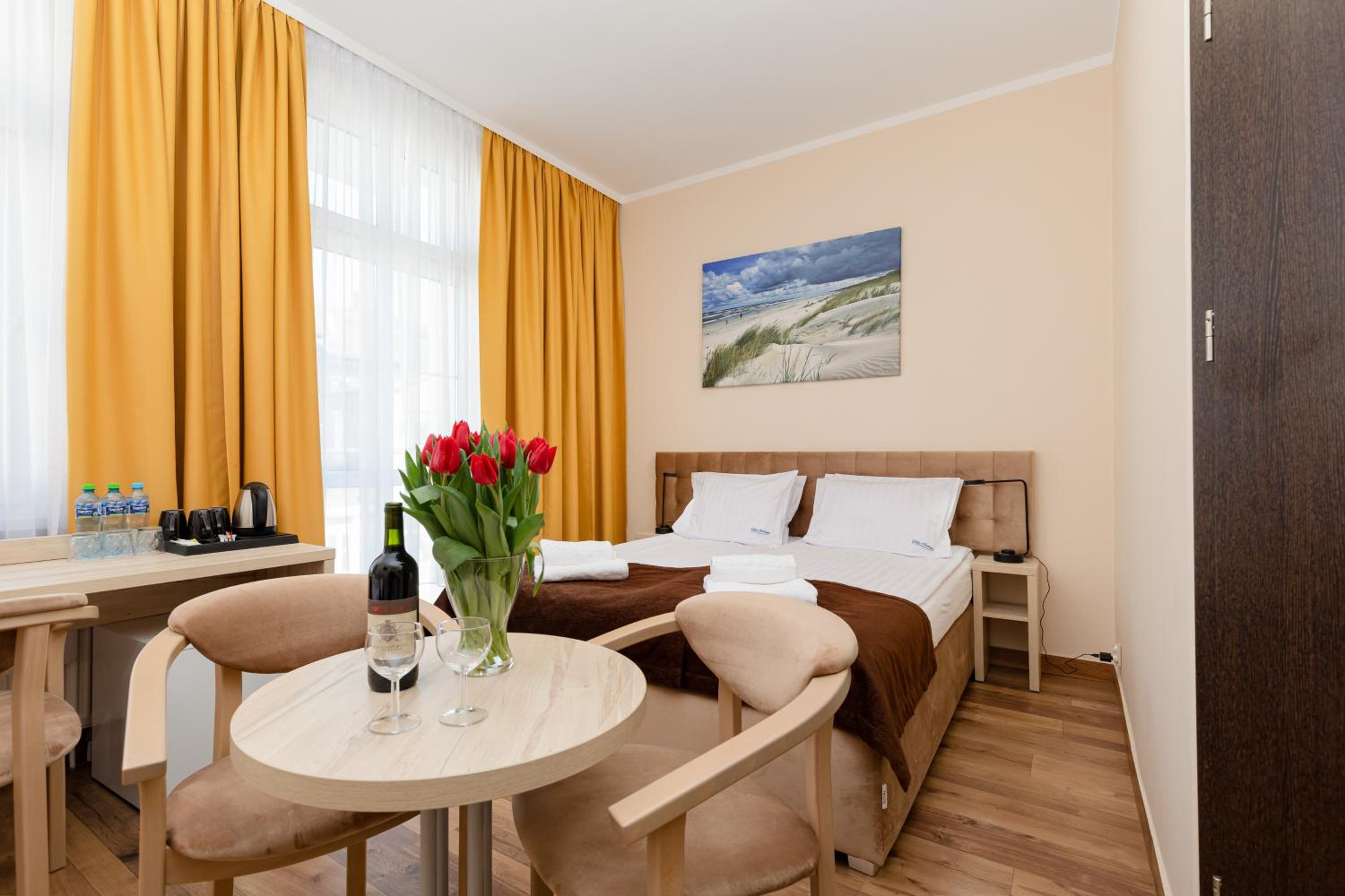 Triple Room with Balcony - Photo 5