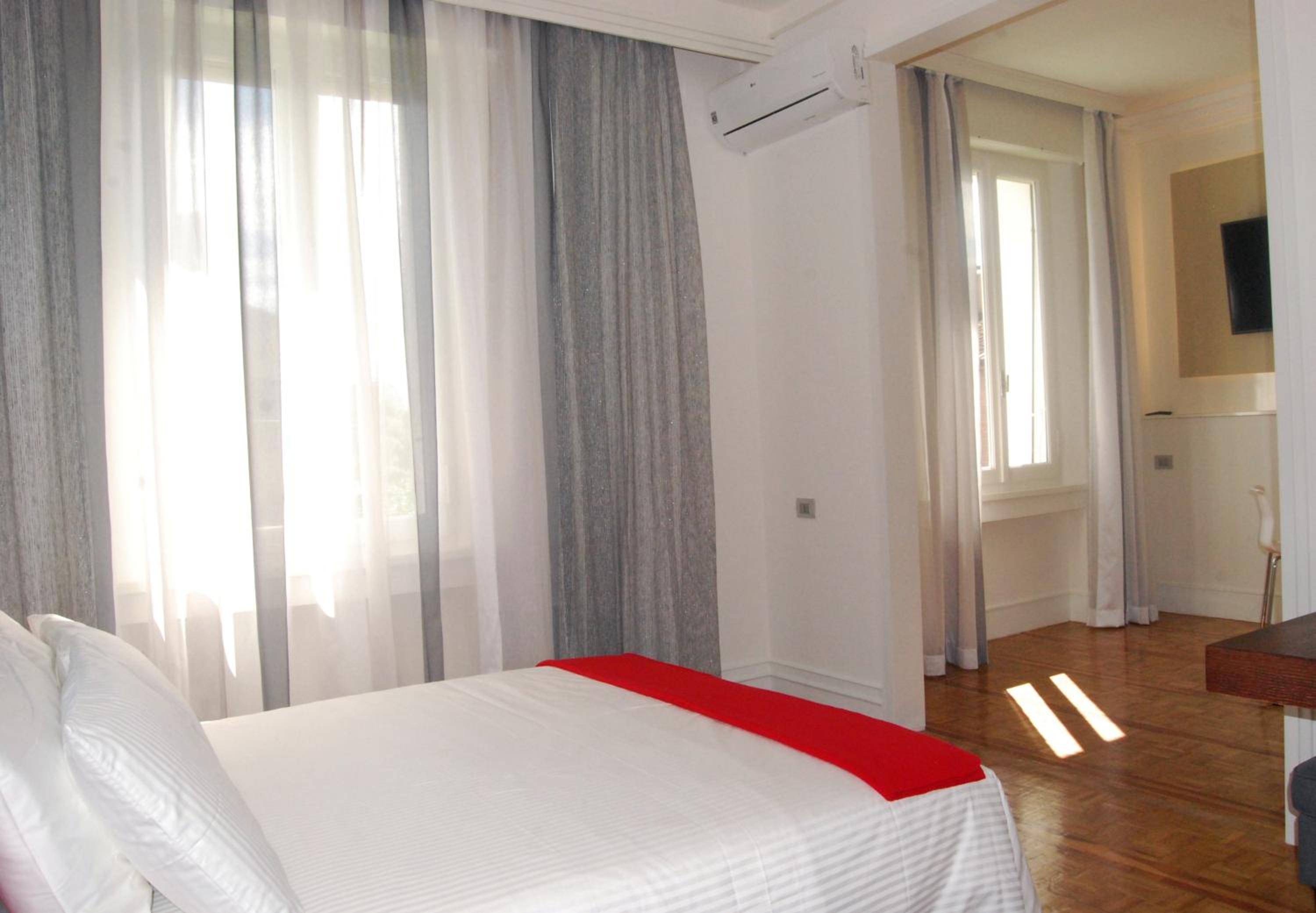 Deluxe Triple Room photo 1