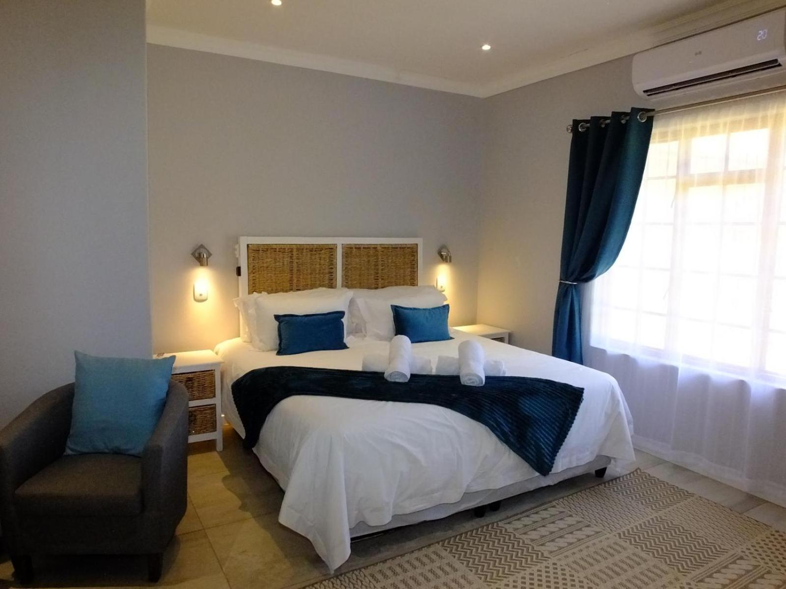 Three-Bedroom House - Photo 27