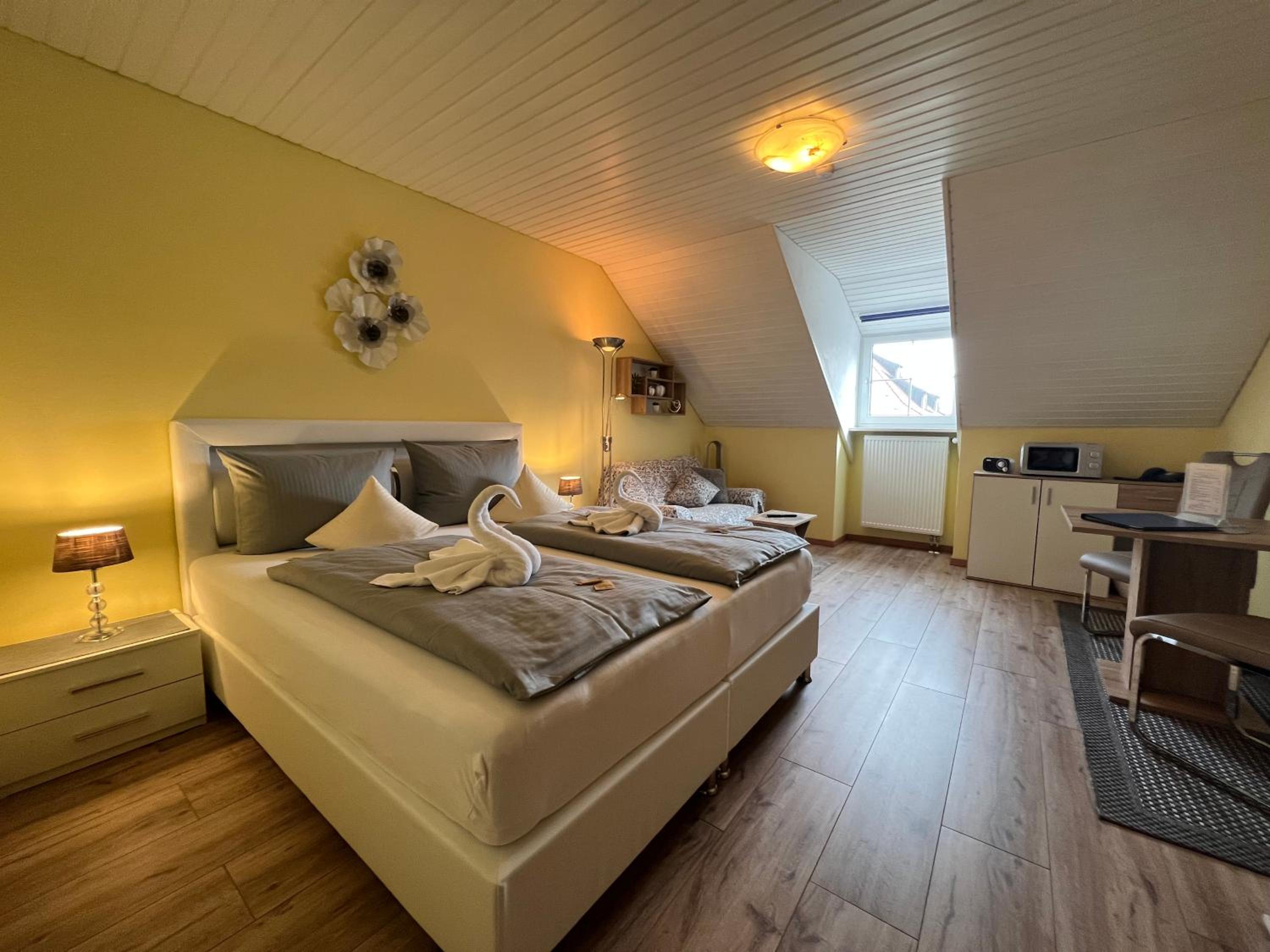 Apartment with Shower - attic
