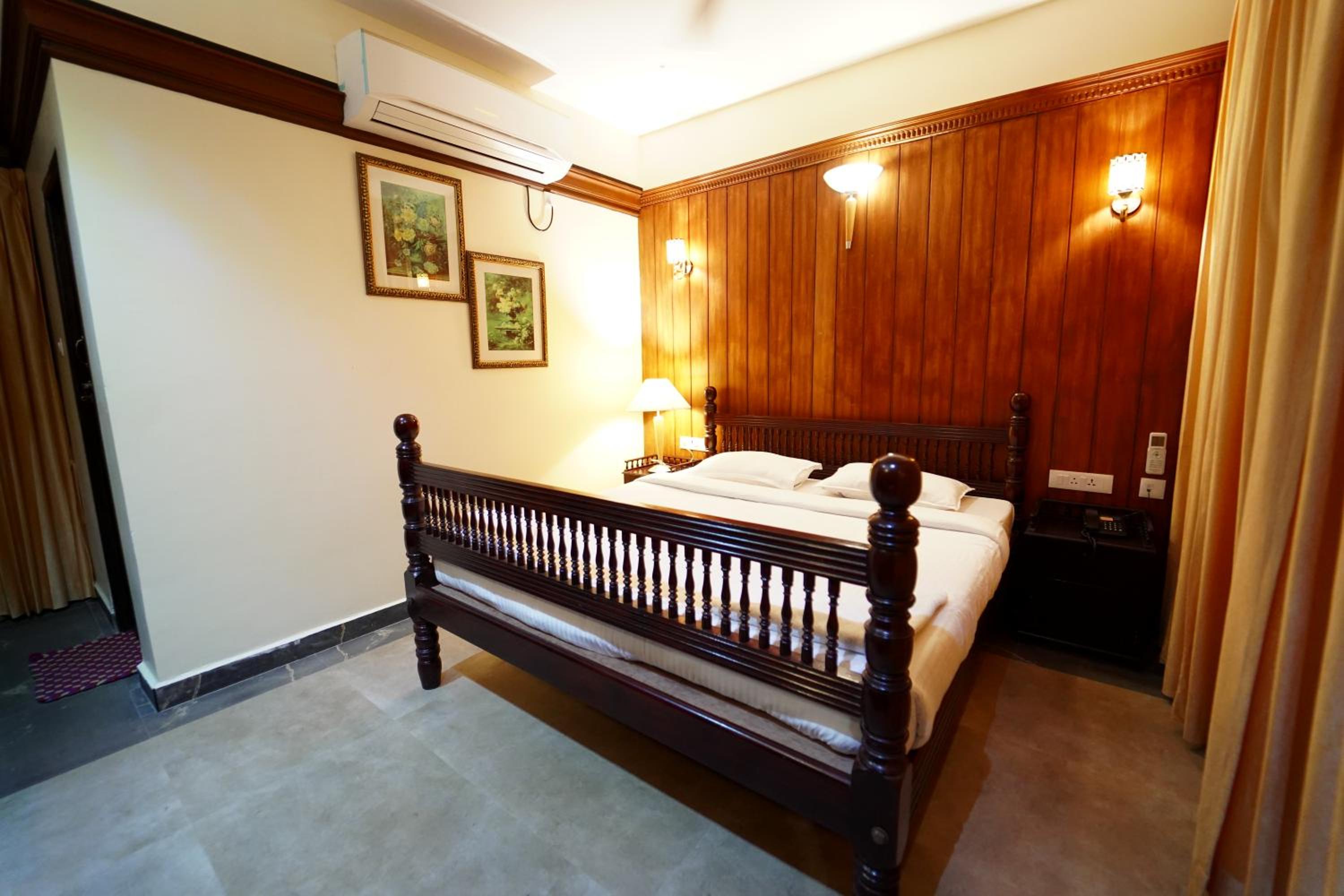 Deluxe Double Room photo 3