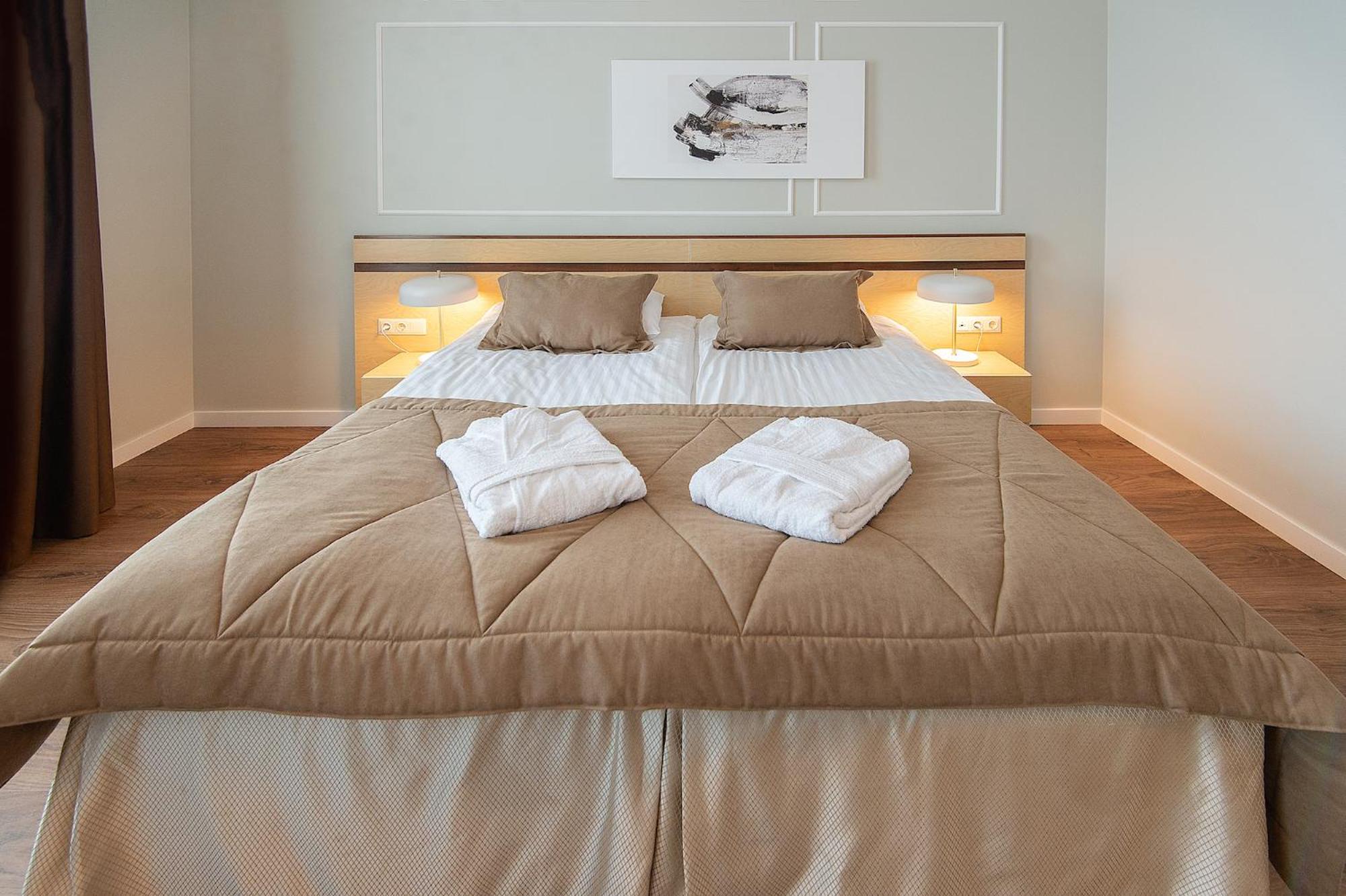 Suite or Attic Suite - Photo 9