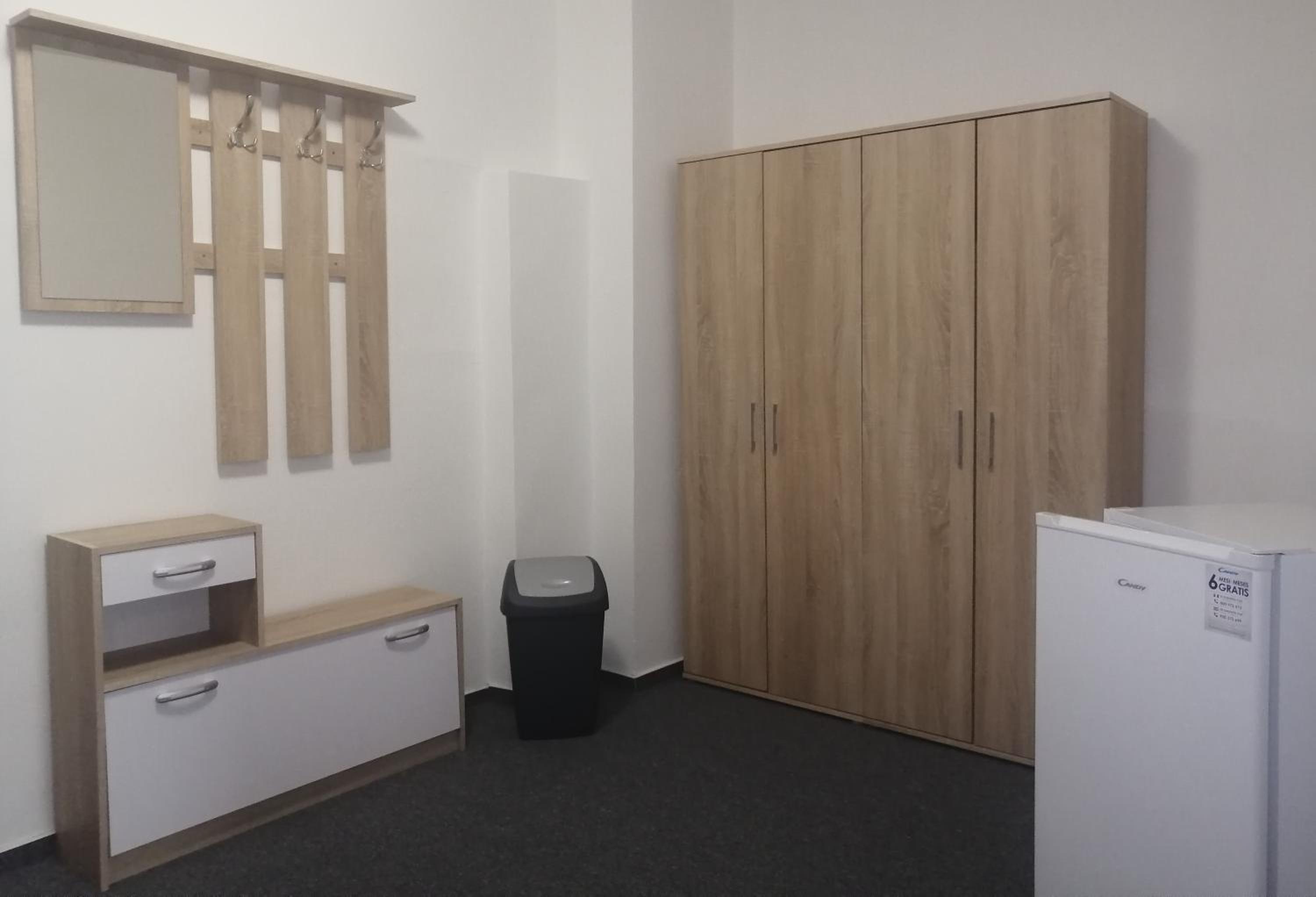 Triple Room with Private Bathroom - Photo 4
