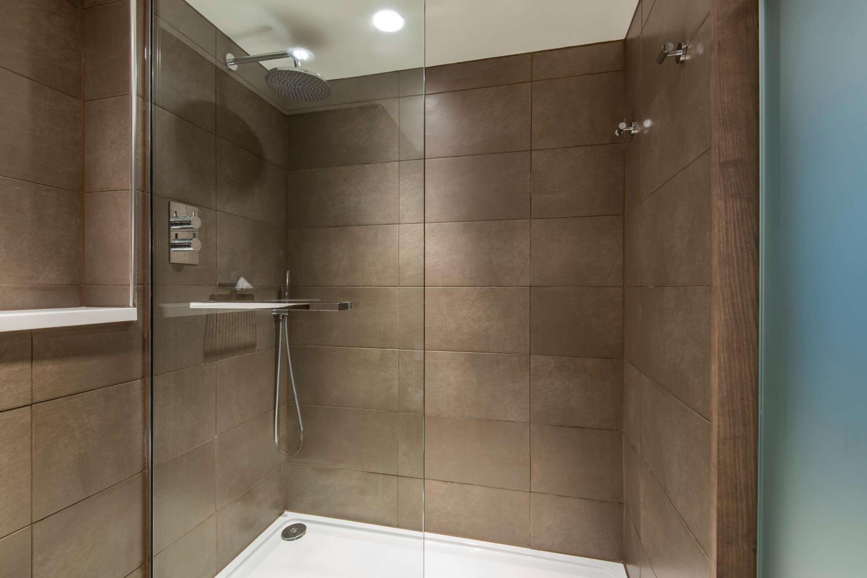 Executive Room with Lounge Access - Photo 2