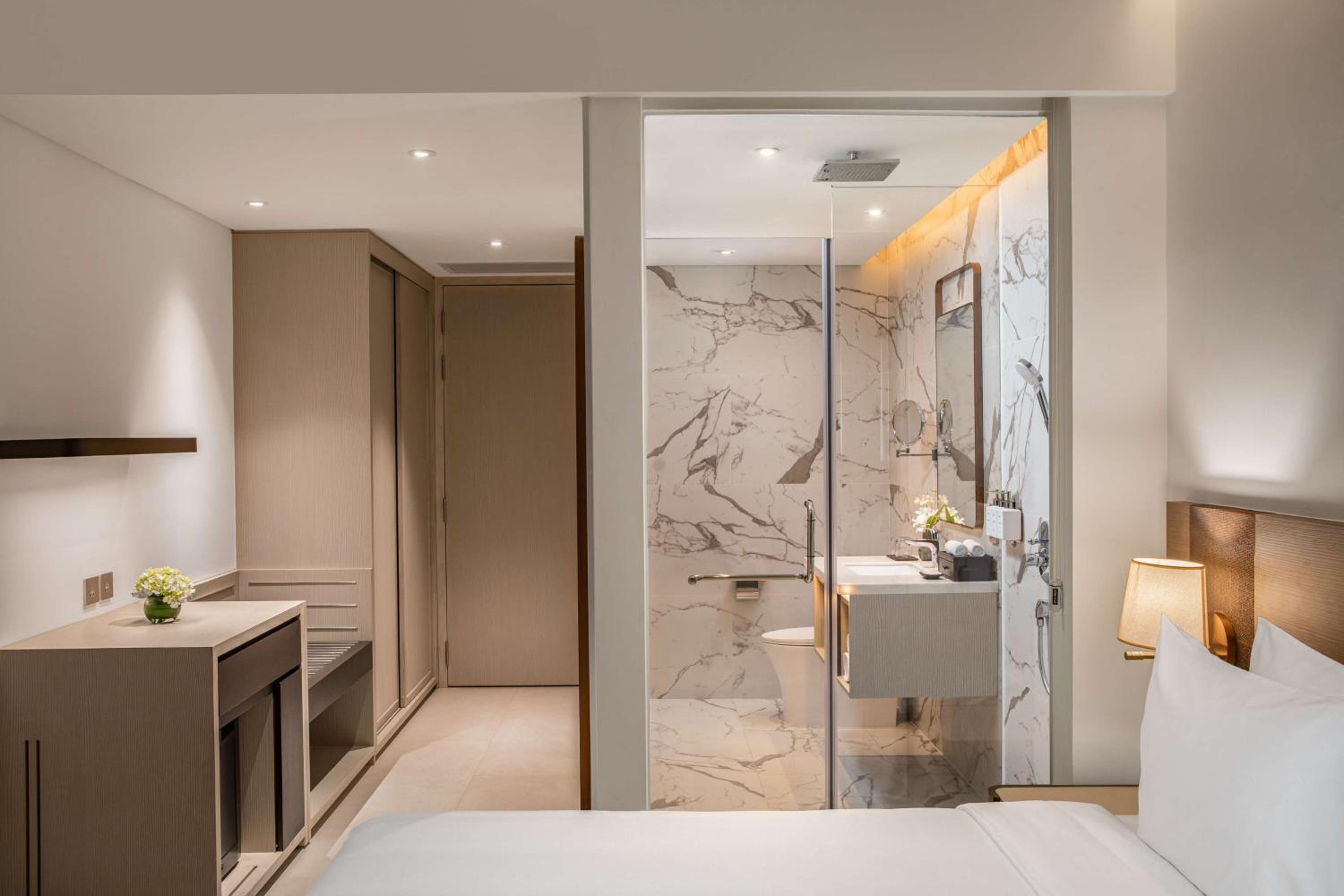 Executive Room with Ocean View and Lounge Access - Photo 8