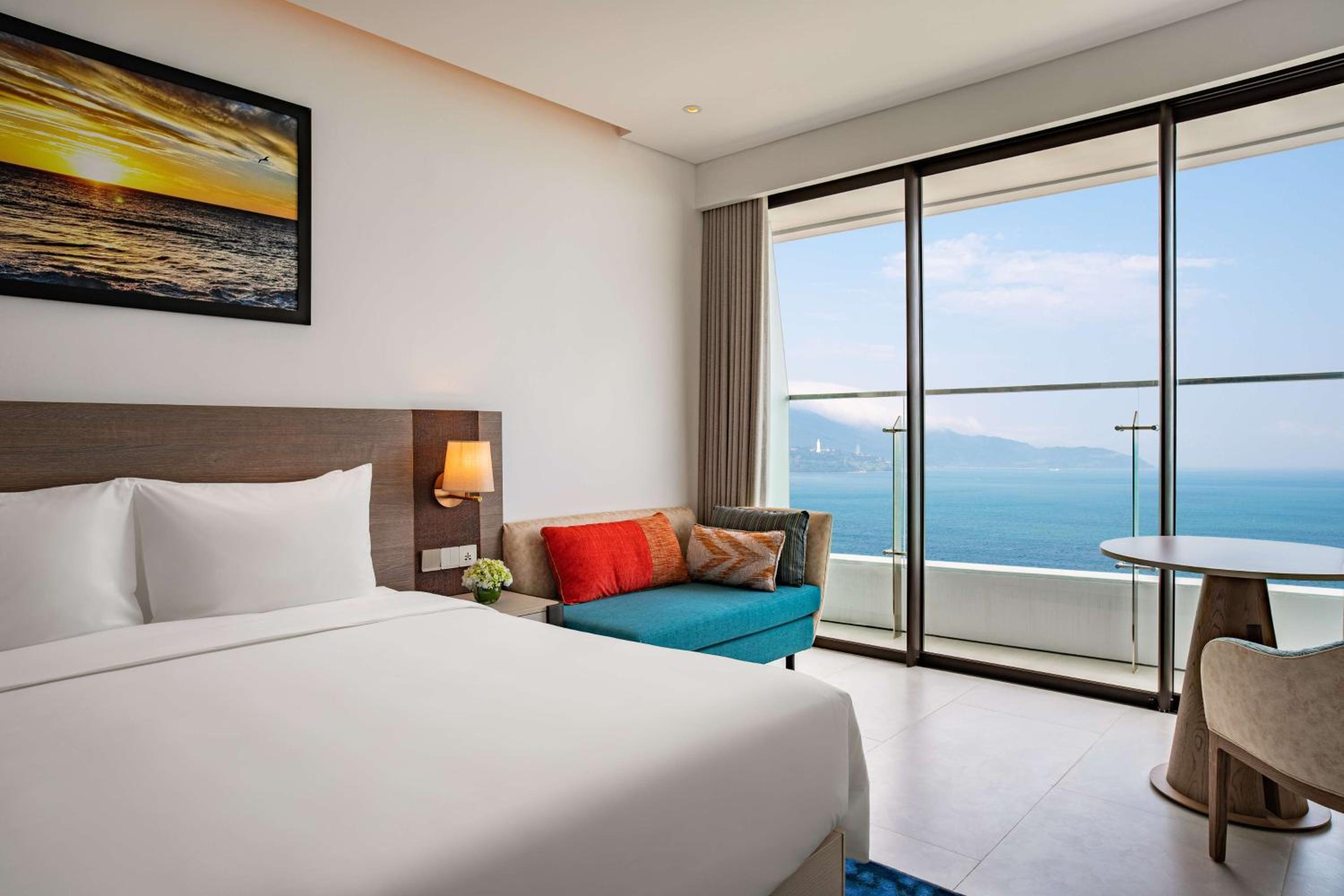 Executive Room with Ocean View and Lounge Access - Photo 10