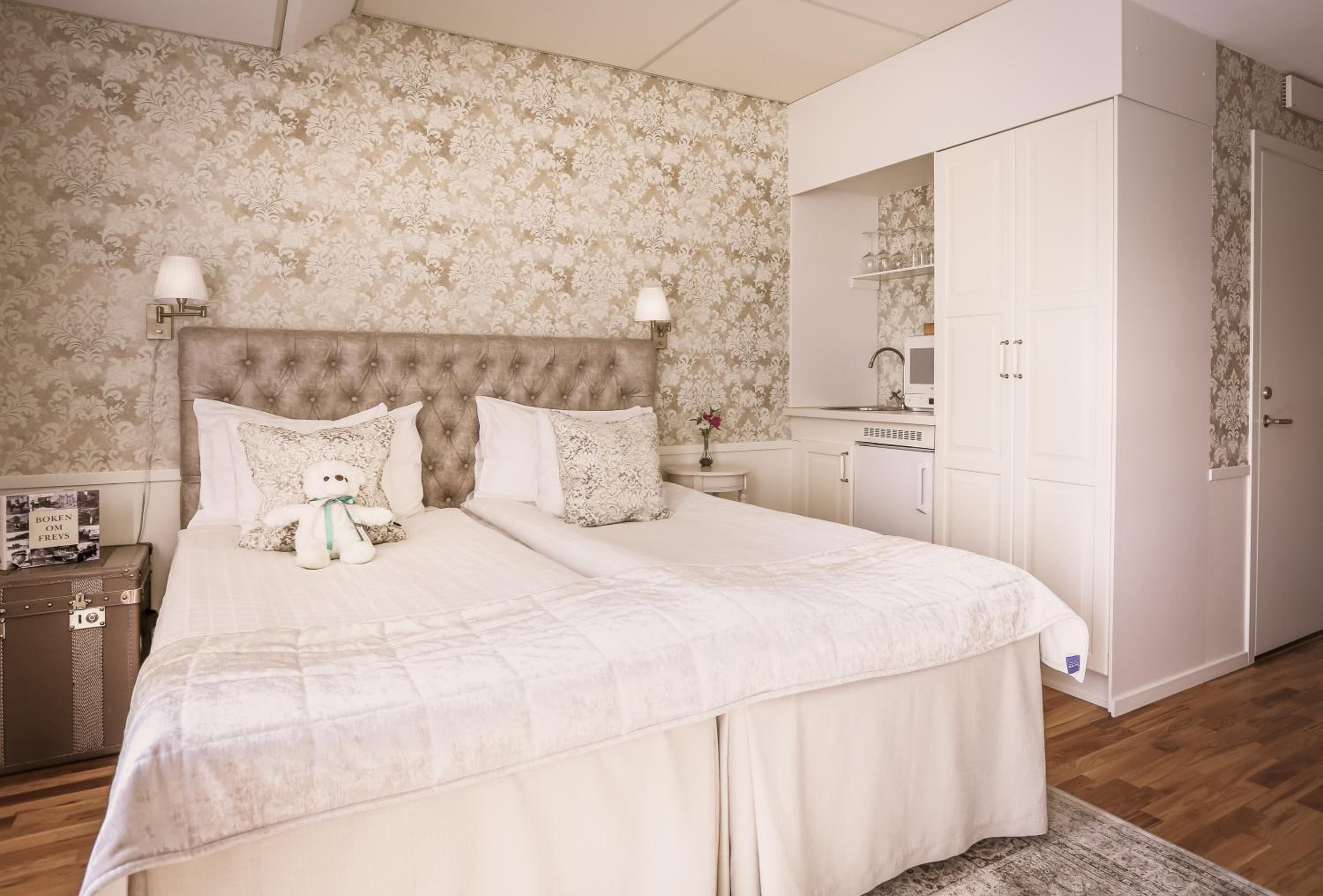 Superior Room with Balcony