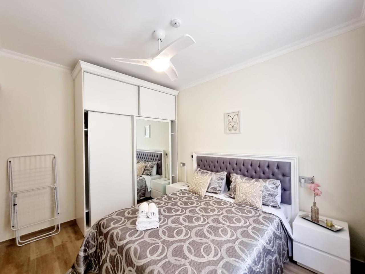 Apartment photo 1