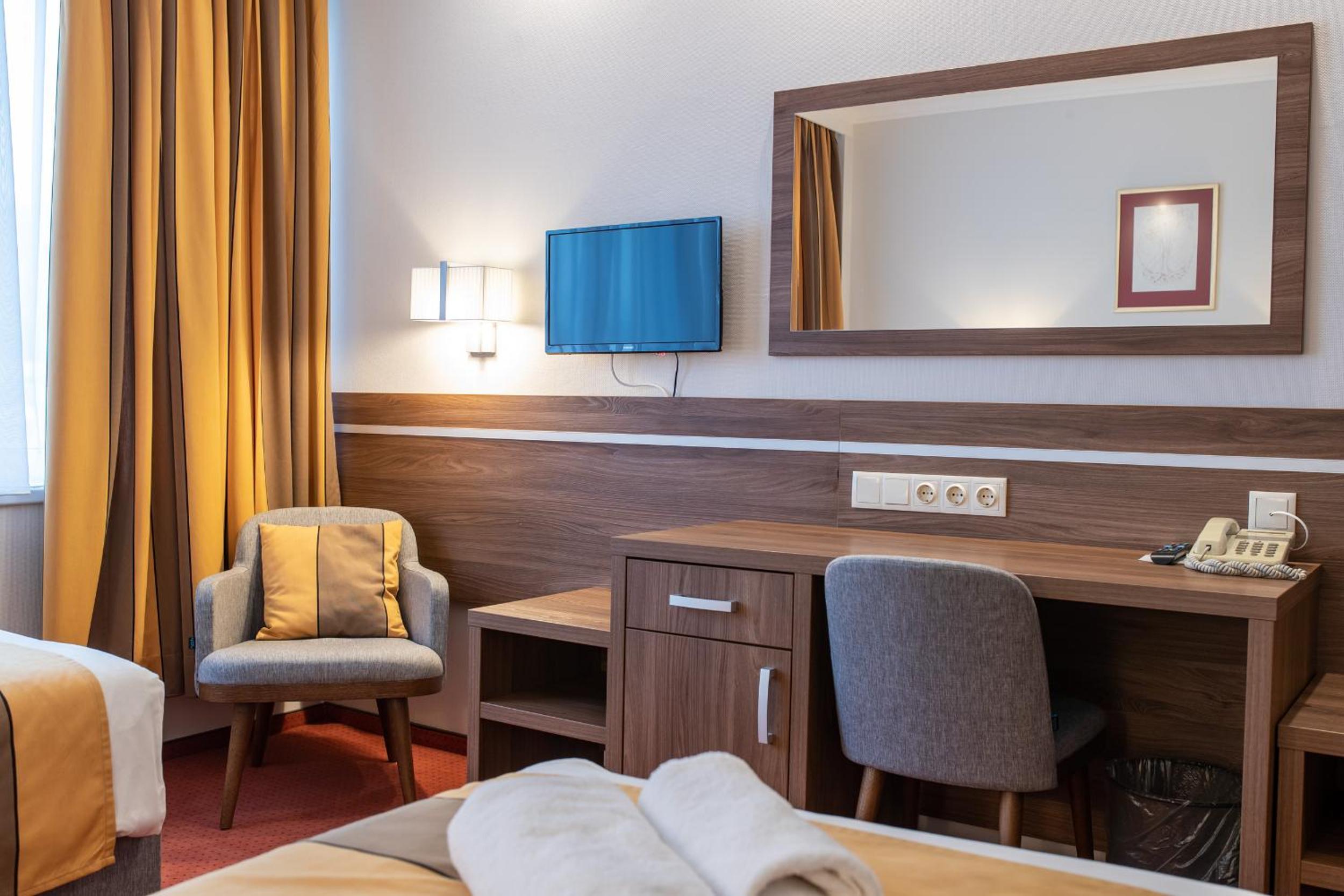 Double Room - Photo 2