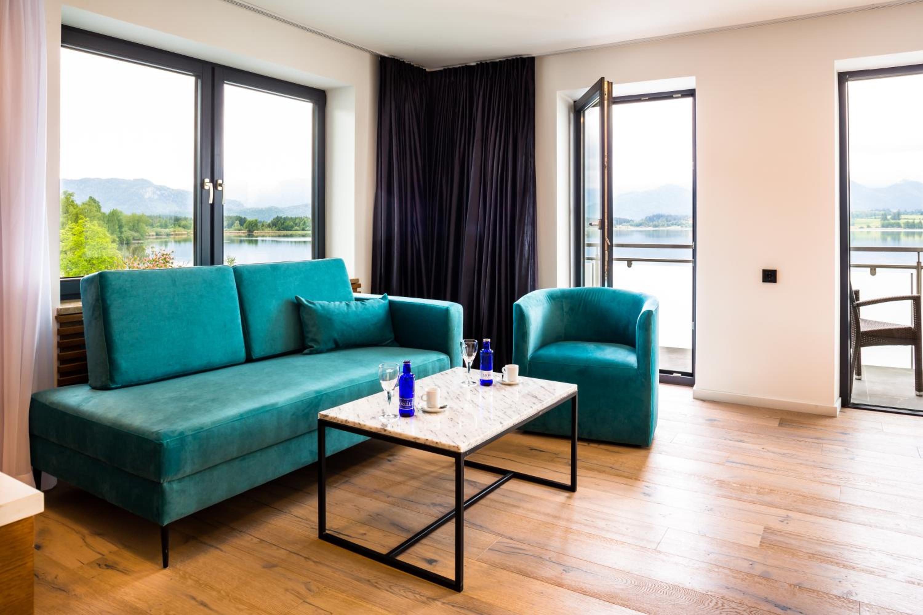 Superior Suite - Photo 13