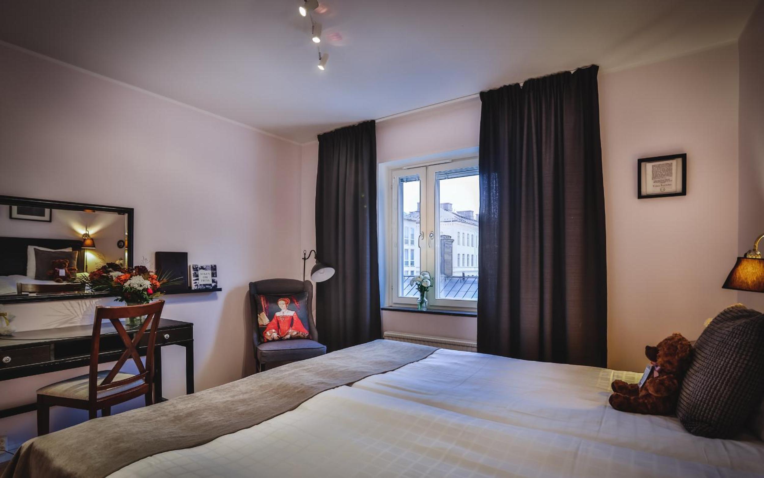 Standard Double Room - Photo 10