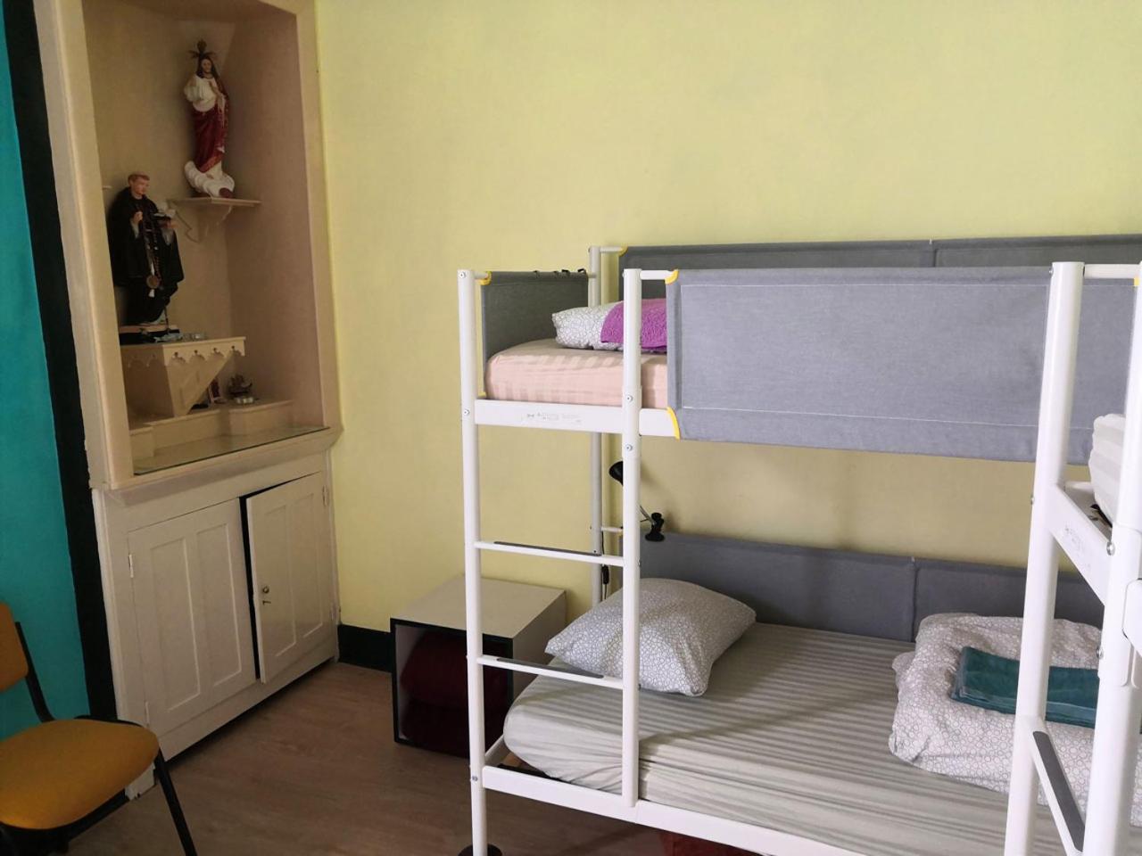 Bed in 4-Bed Female Dormitory Room photo 2