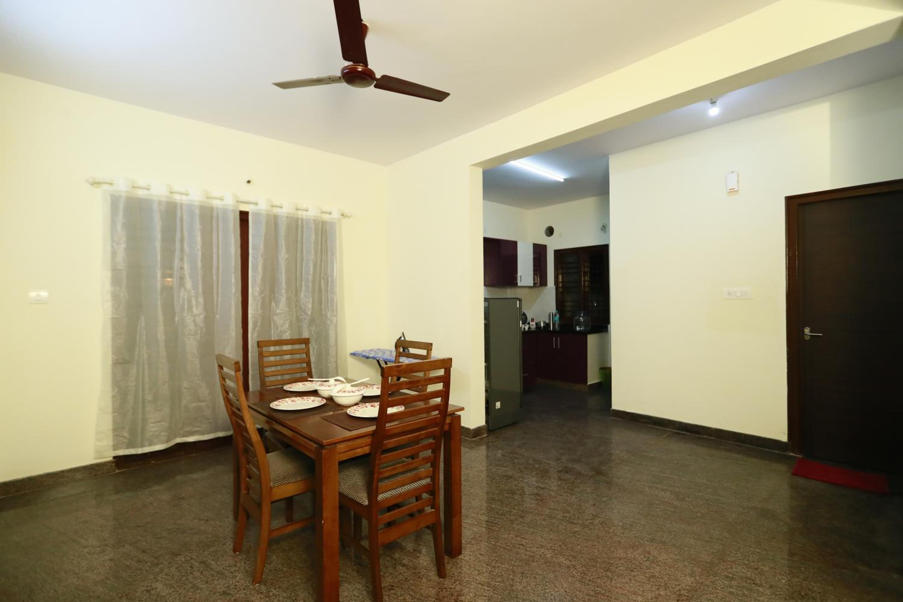 Deluxe Room - Photo 19