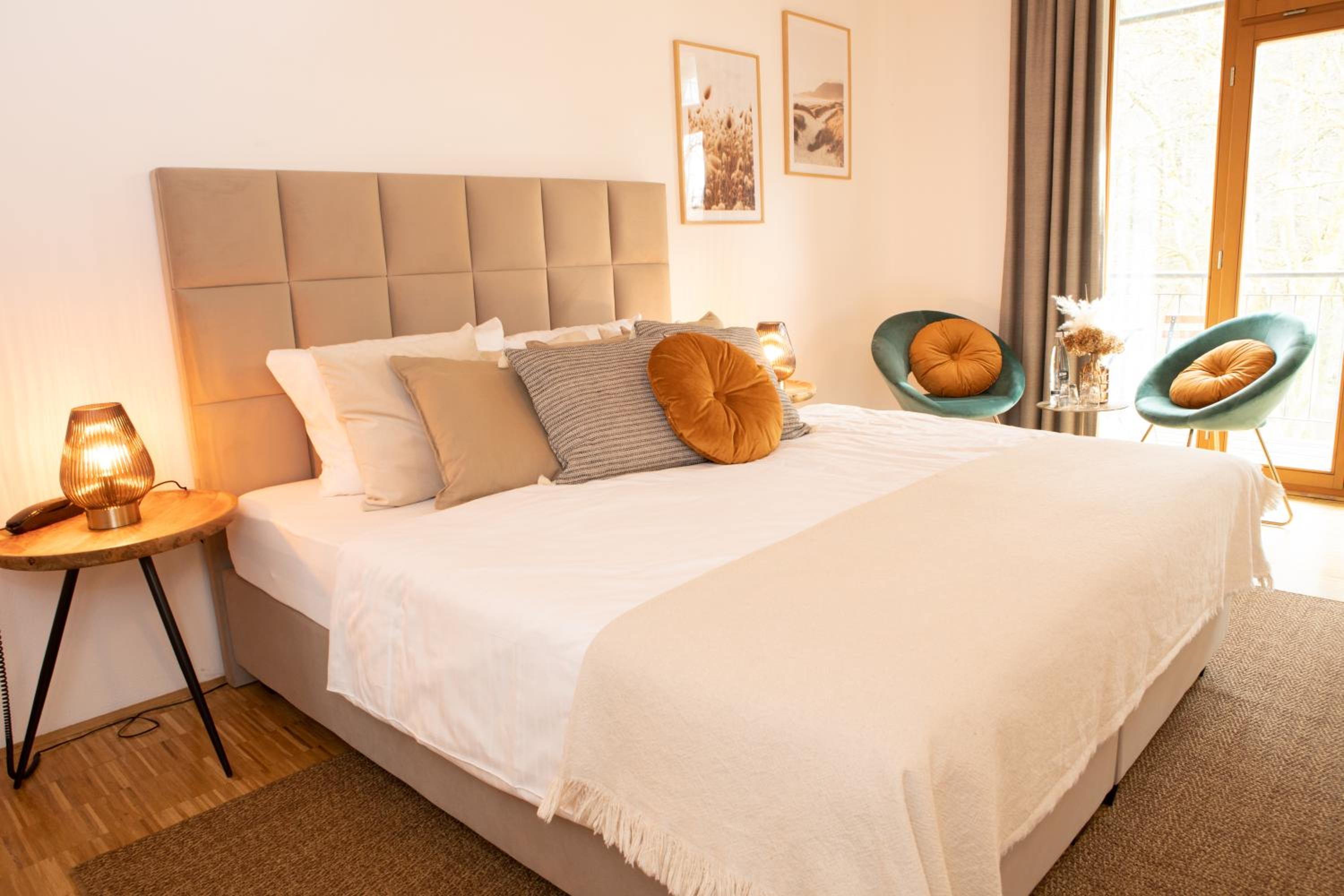 Double Room with Balcony - Photo 5