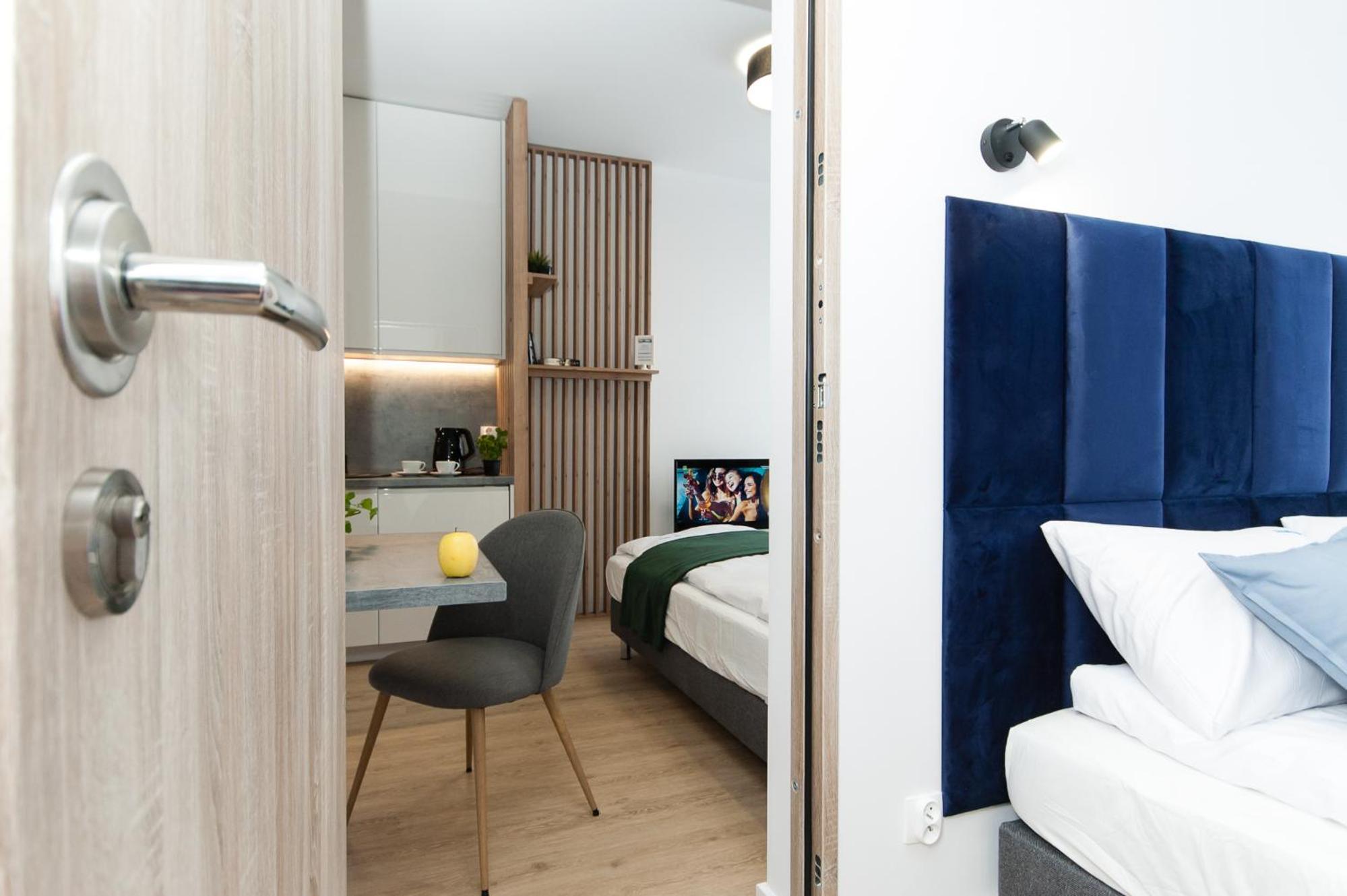 Apartment - Photo 4