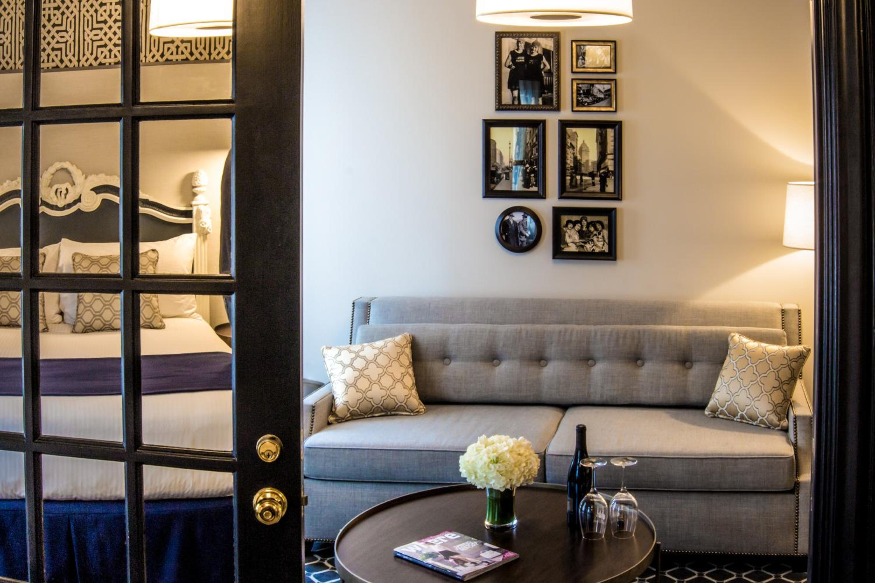 Suite - Photo 5