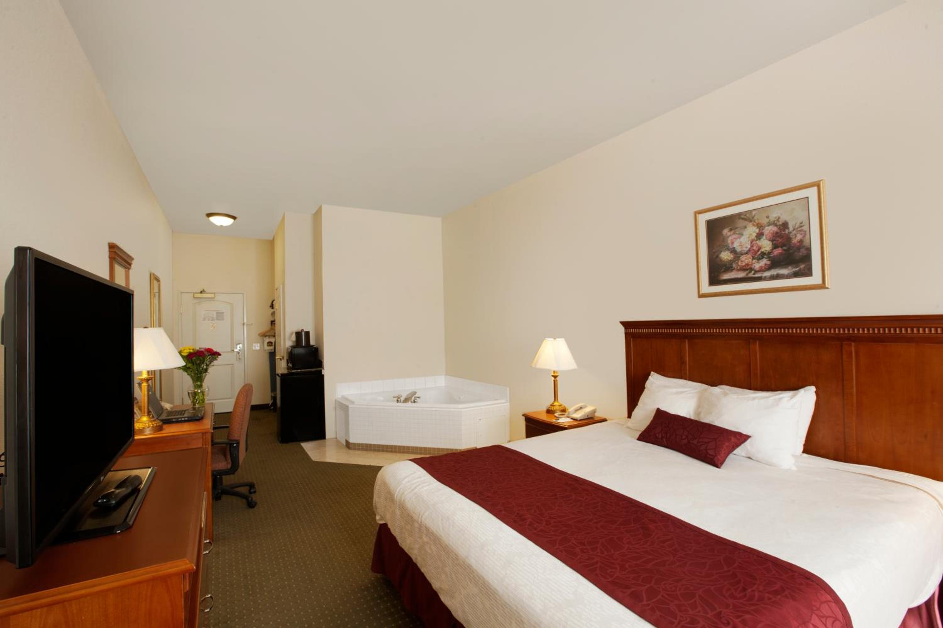 King Room with Spa Bath - Non-Smoking - Photo 1