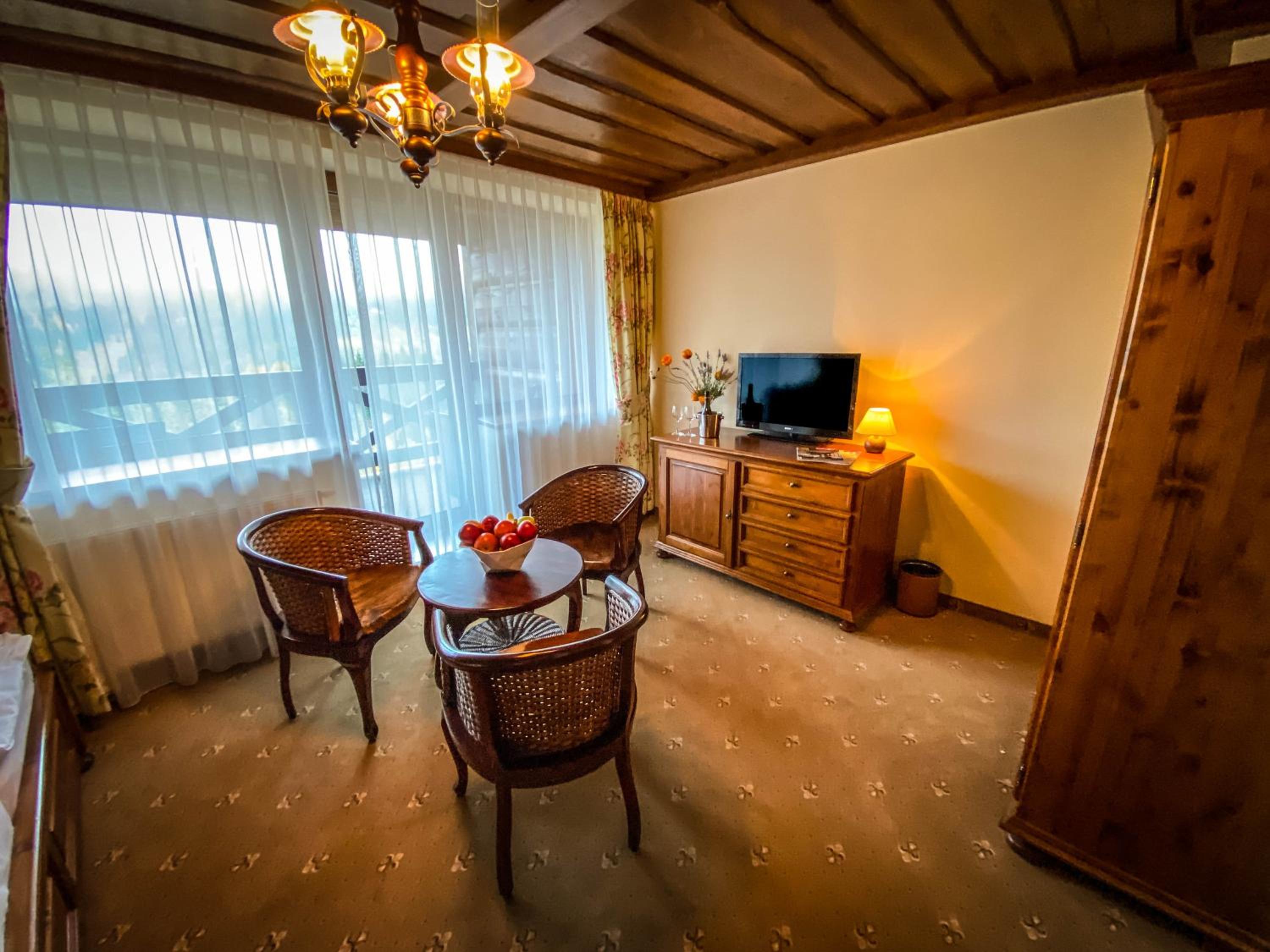 Standard Triple Room photo 2