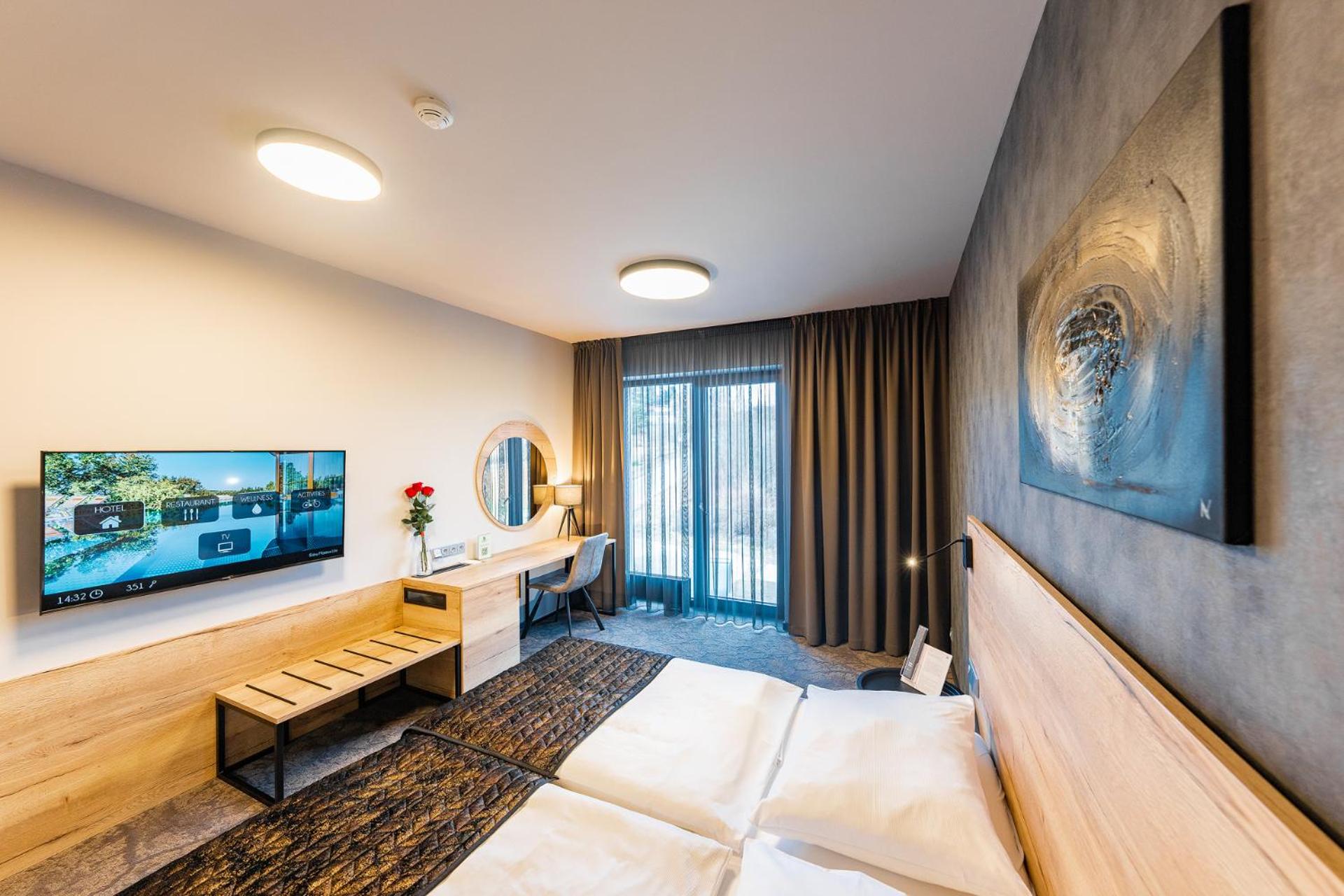Deluxe Twin Room - Photo 10