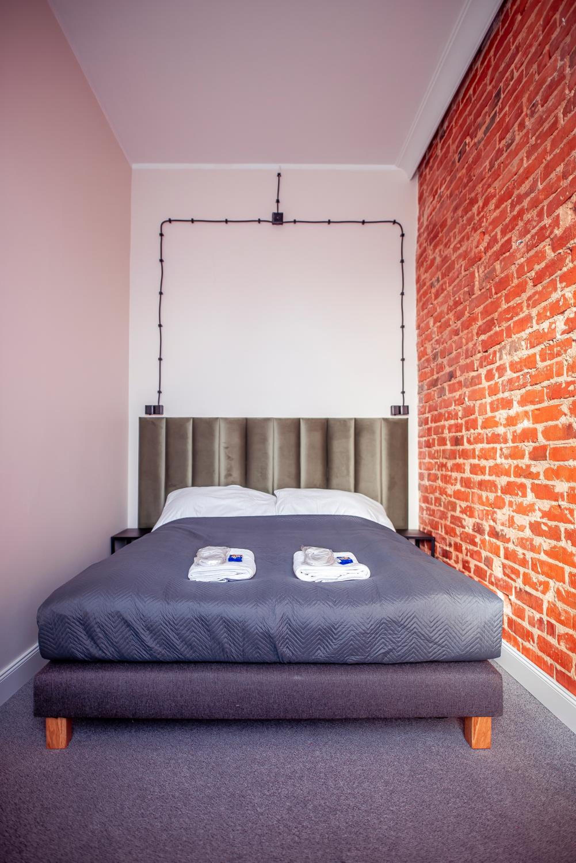Two-Bedroom Apartment - Photo 9