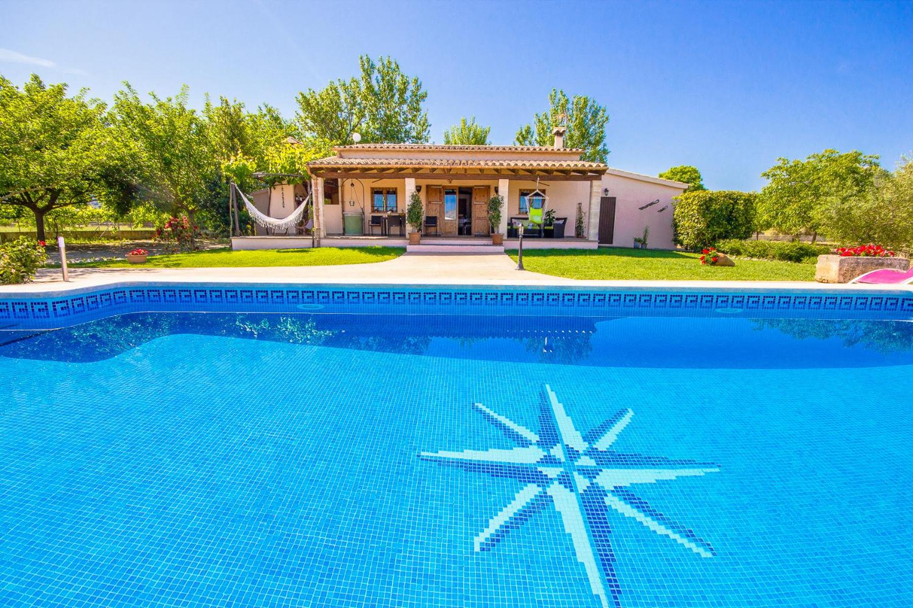 Villa de Tres Habitaciones